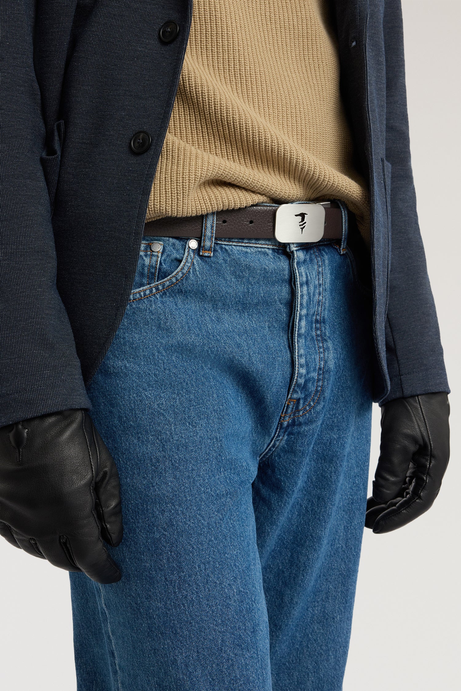 Cintura in vitello reversibile con fibbia levriero 4|f93b0dcbd31c6f29d3526198b49a2678d4746475c3bb3974662bc5c99027ffc4