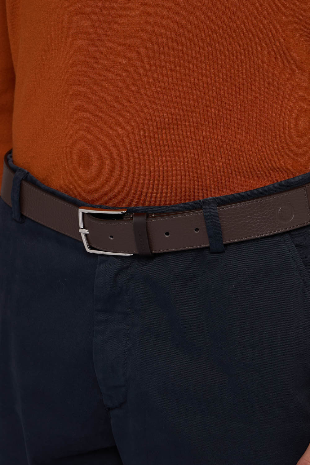 Cintura in pelle martellata Essential 2|7b8a7e618af360159de4ffe09e6663f91e9e3bfd70b2d3dbe4f776ce31aa8877