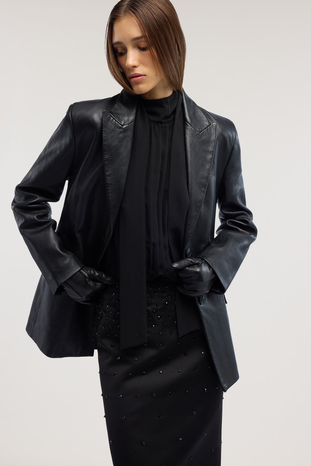 Blusa in chiffon con dettaglio plissé 3|314842fba957f7f82236fe2a0328ec74c9229a65e1516effeb206cb177f0c6e2