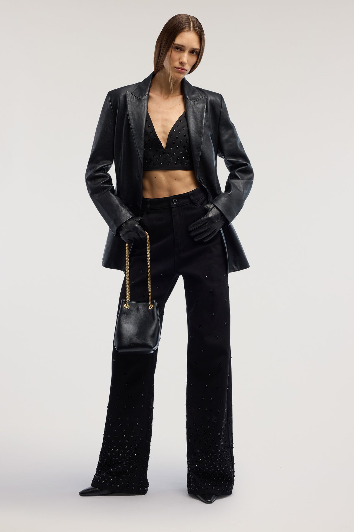 Top in raso con paillettes 5|da9ba25d8c1d248eced43fb13fc77a0931ea91a7c93b01b75ed4dfa9ef60af3b