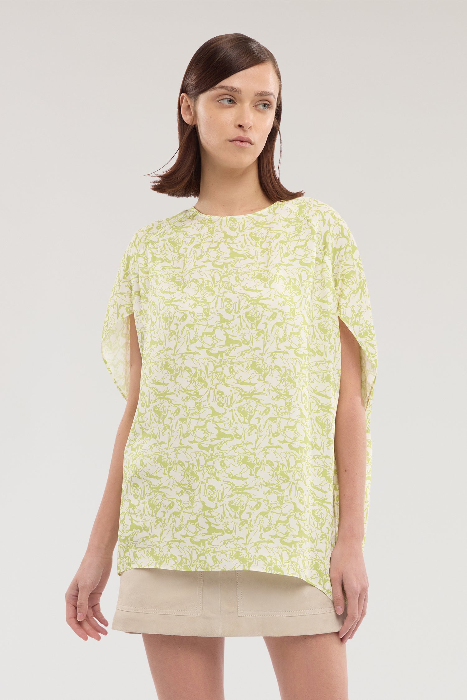 Top con maniche a tulipano con stampa in viscosa 2|304759471514d94deb61e03cd3a5421d76aa32c6b8291eff912dc2eeb6507895