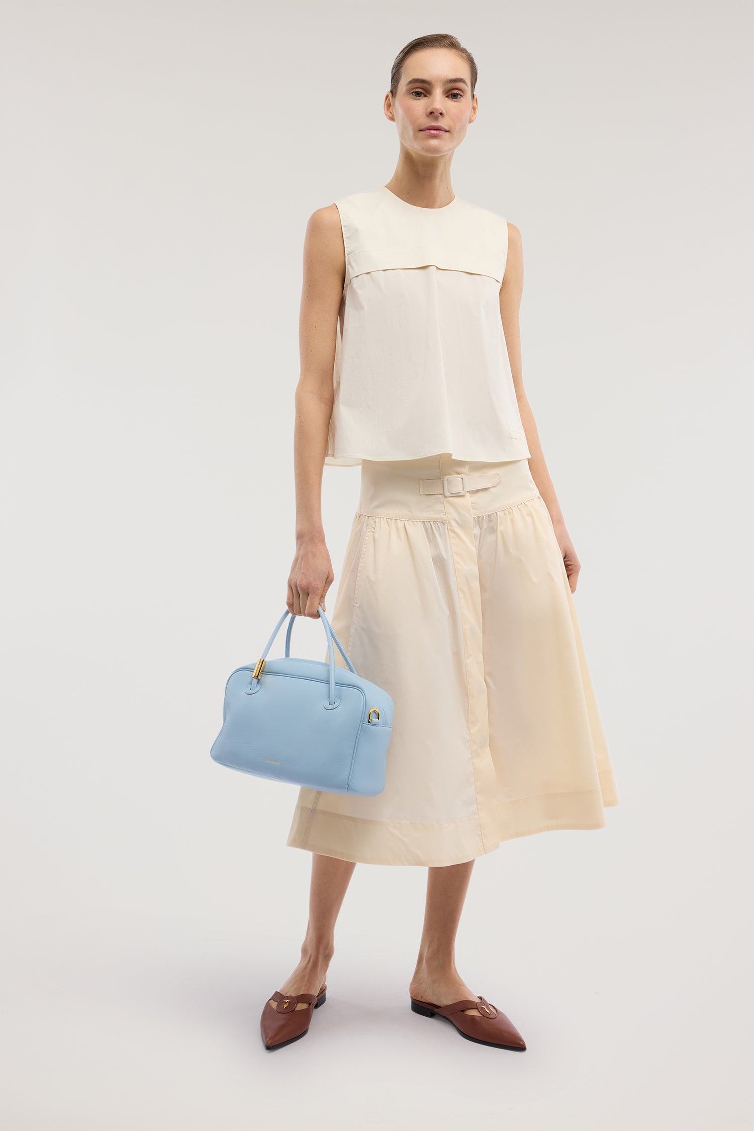 Blusa senza maniche in popeline 4|f8c1f6953515ef8aeb023afb3fff44d2ea08a770530c037e58fabe6452ba3580