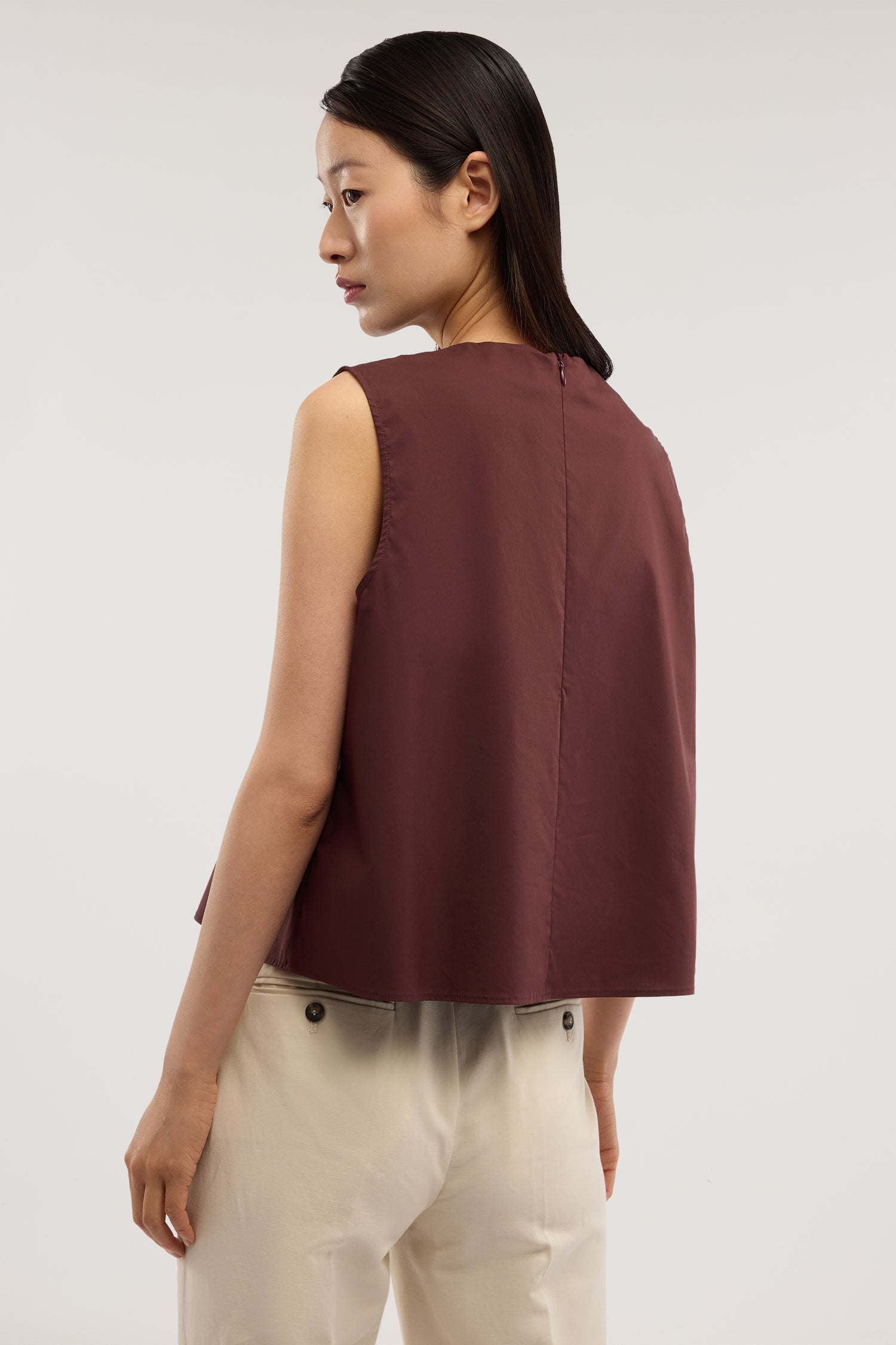 Blusa senza maniche in popeline 2|2c73c8ac9fd7804a0e08d7cd200420a0fabe0cbbf17af9a66e6612929708ff50