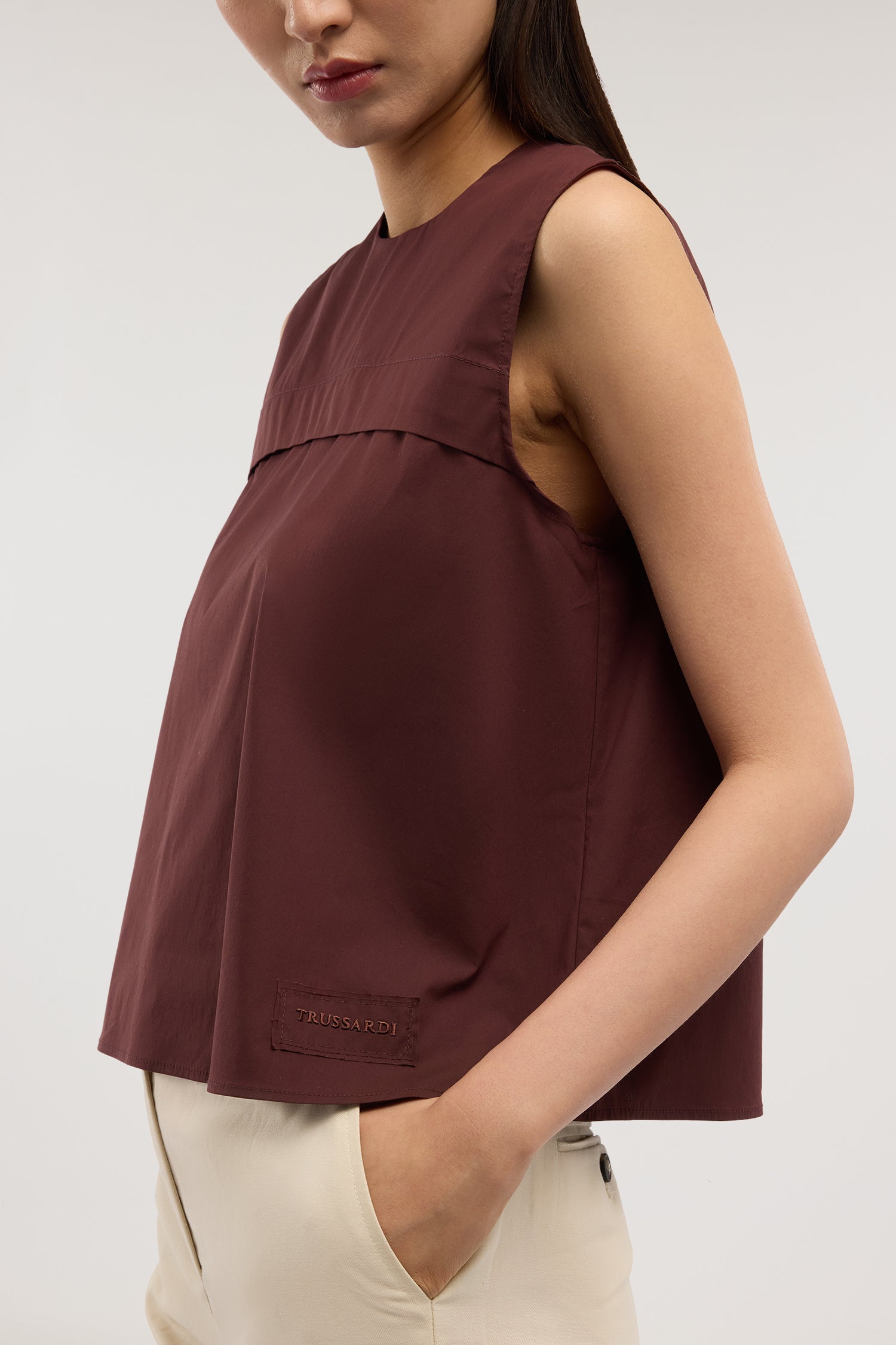 Blusa senza maniche in popeline 3|061bff655f883913f9a296dc8f181f8e017b96e09efebed657596dac38fb48af