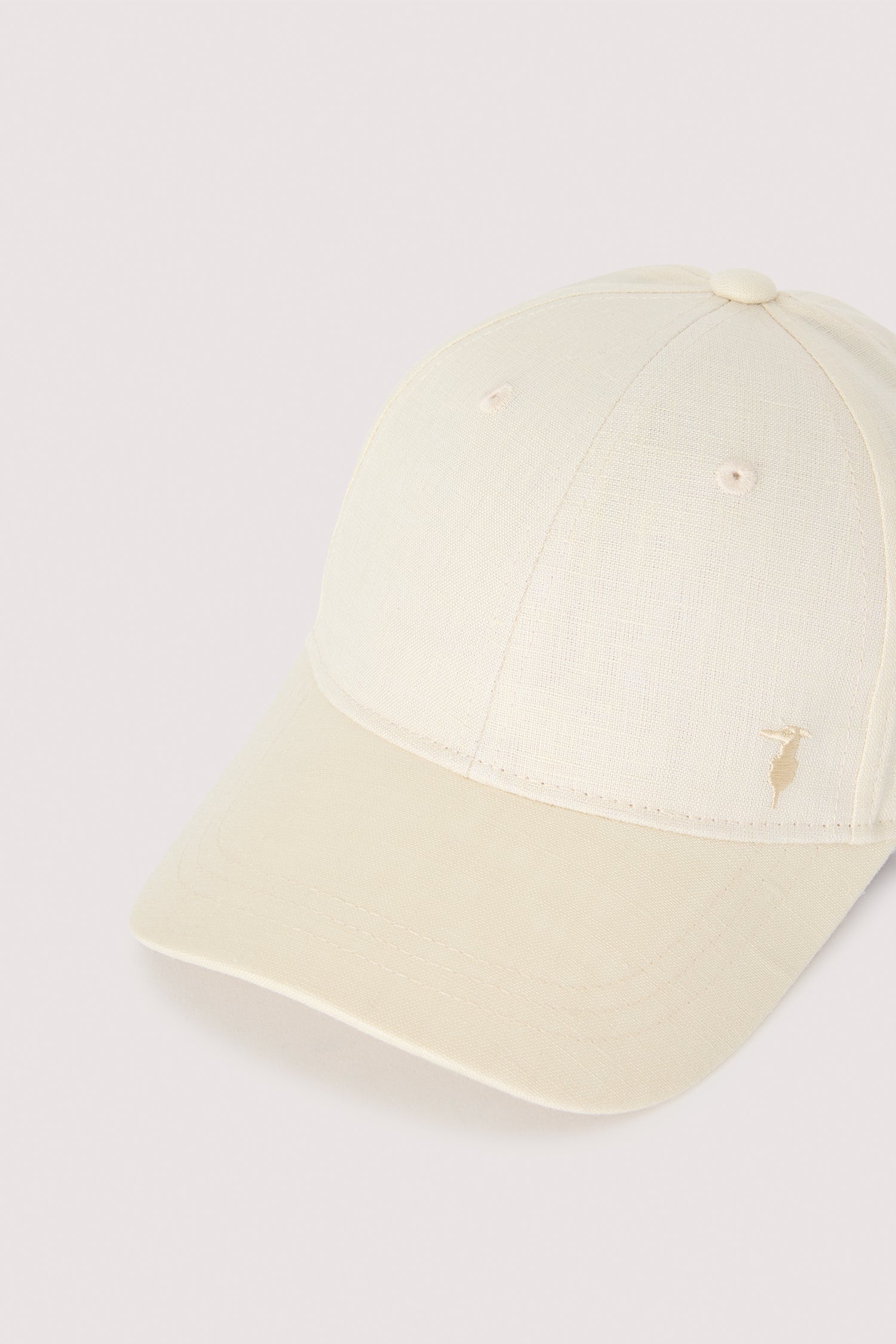 Linen baseball cap with embroidery