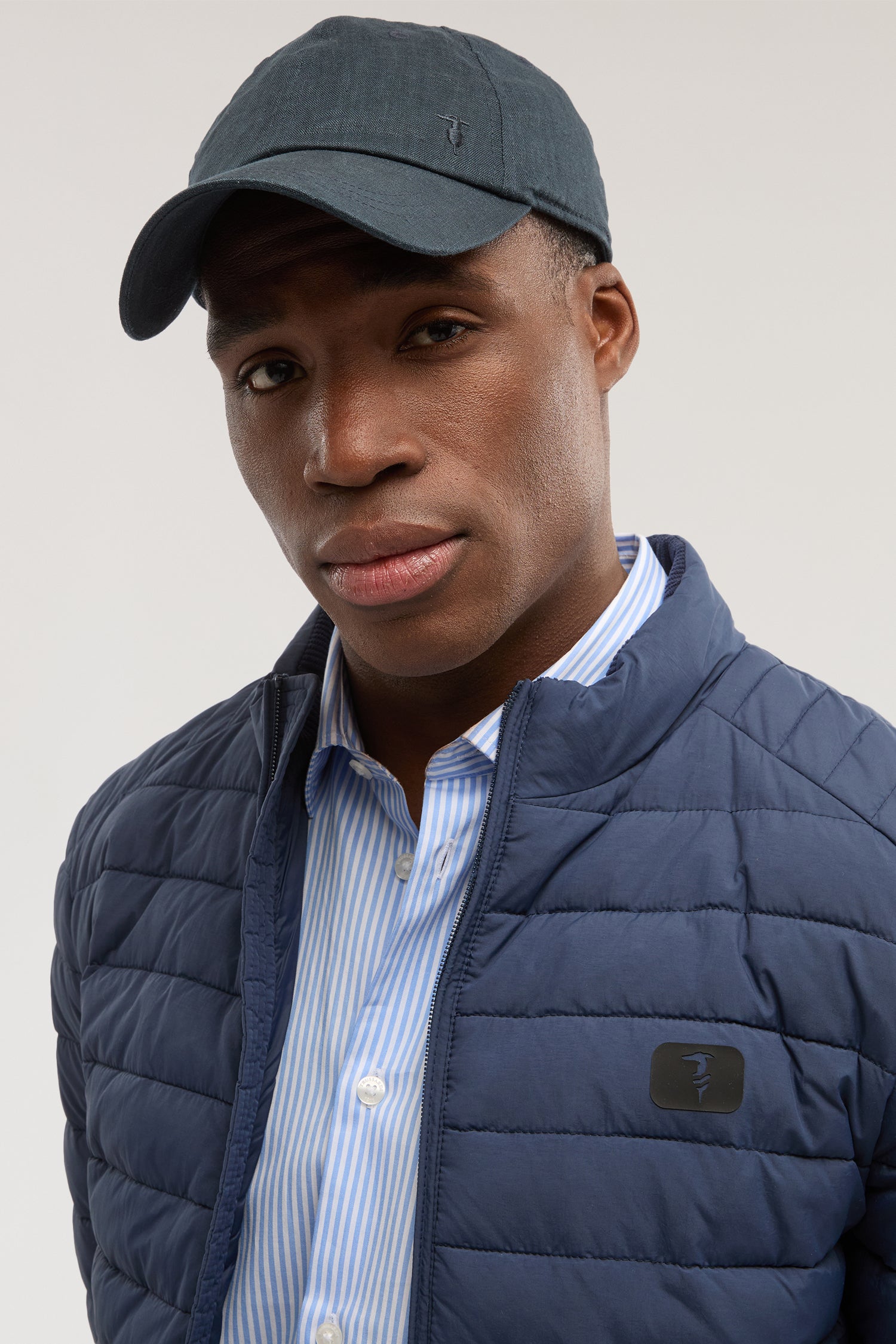 Linen baseball cap with embroidery