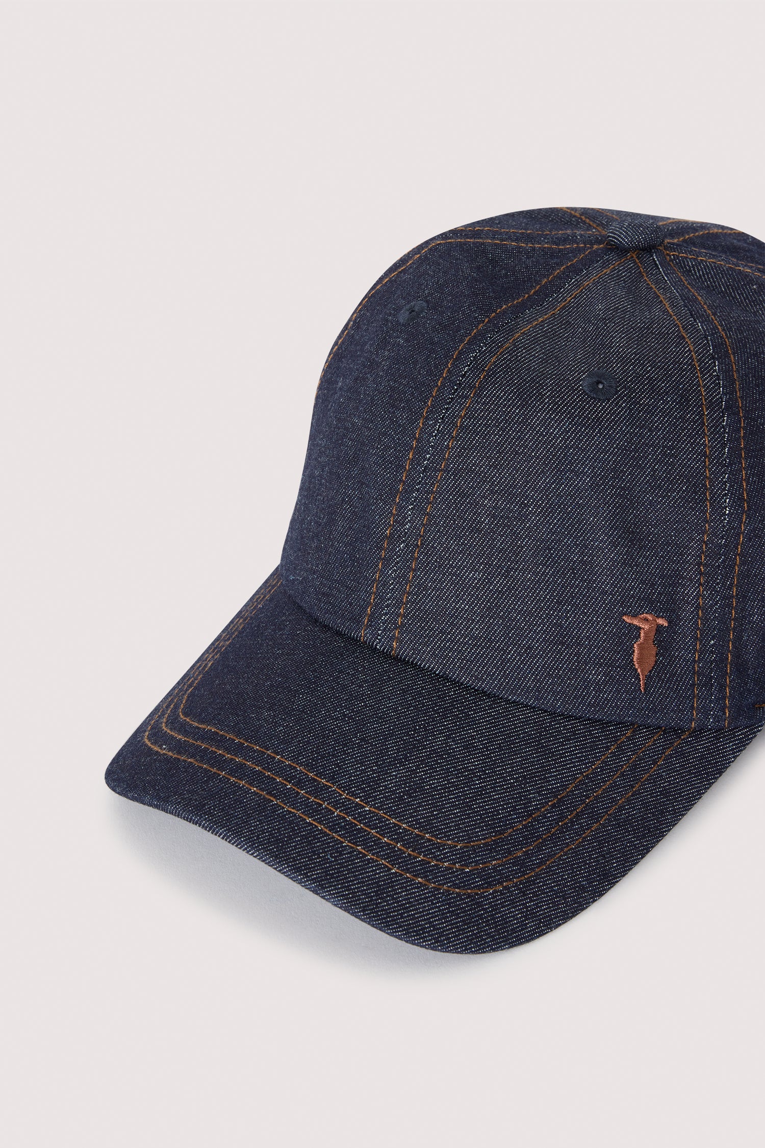 Cappello da baseball in denim con ricamo 4|6b580285a85395188148b80a755aa4a9c649c25a9ea1c6cb032b0a1df880c68d