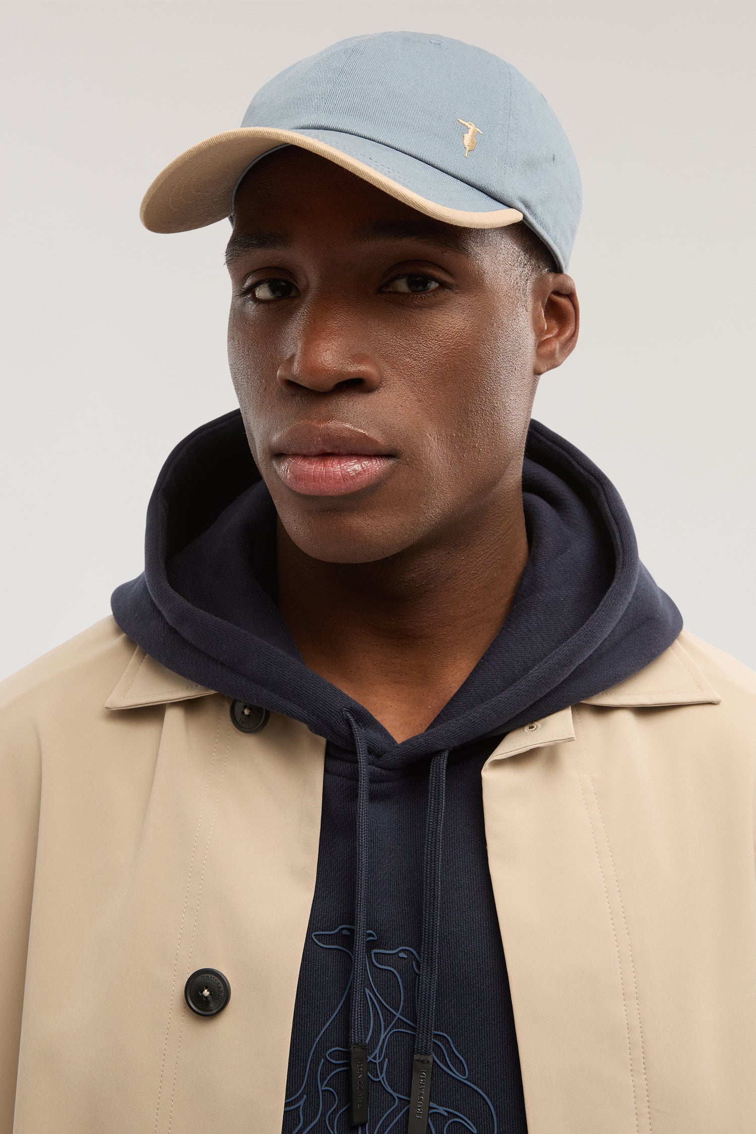 Cappello da baseball bi-colore in twill di cotone 4|a915f27a3c10fbe15c144597d5995495f543183835646e8a3c11c4ca131a8b30