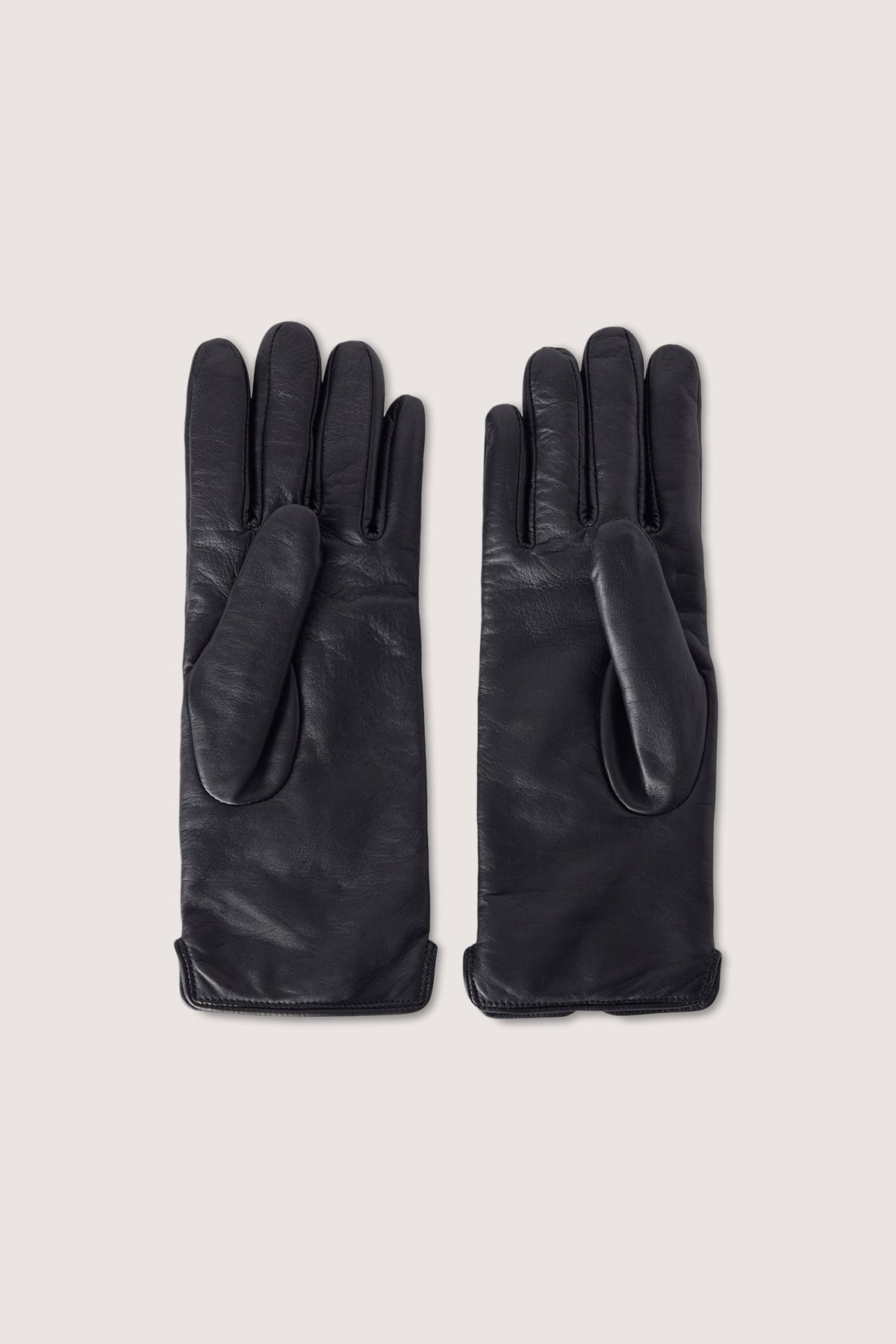 Guanti in pelle martellata con taglio frontale 2|b0c817815b6a6545eba8bbb2cd7808691b9fb3ad7e0f9912dee2bf3360efcefa