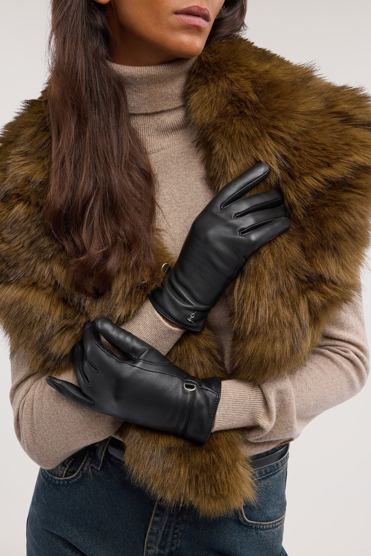 Guanti in pelle con laccetto 4|49d017944482677c223483ed8f7d7fe959e54868a9261e71f3089fe1453f9a8f