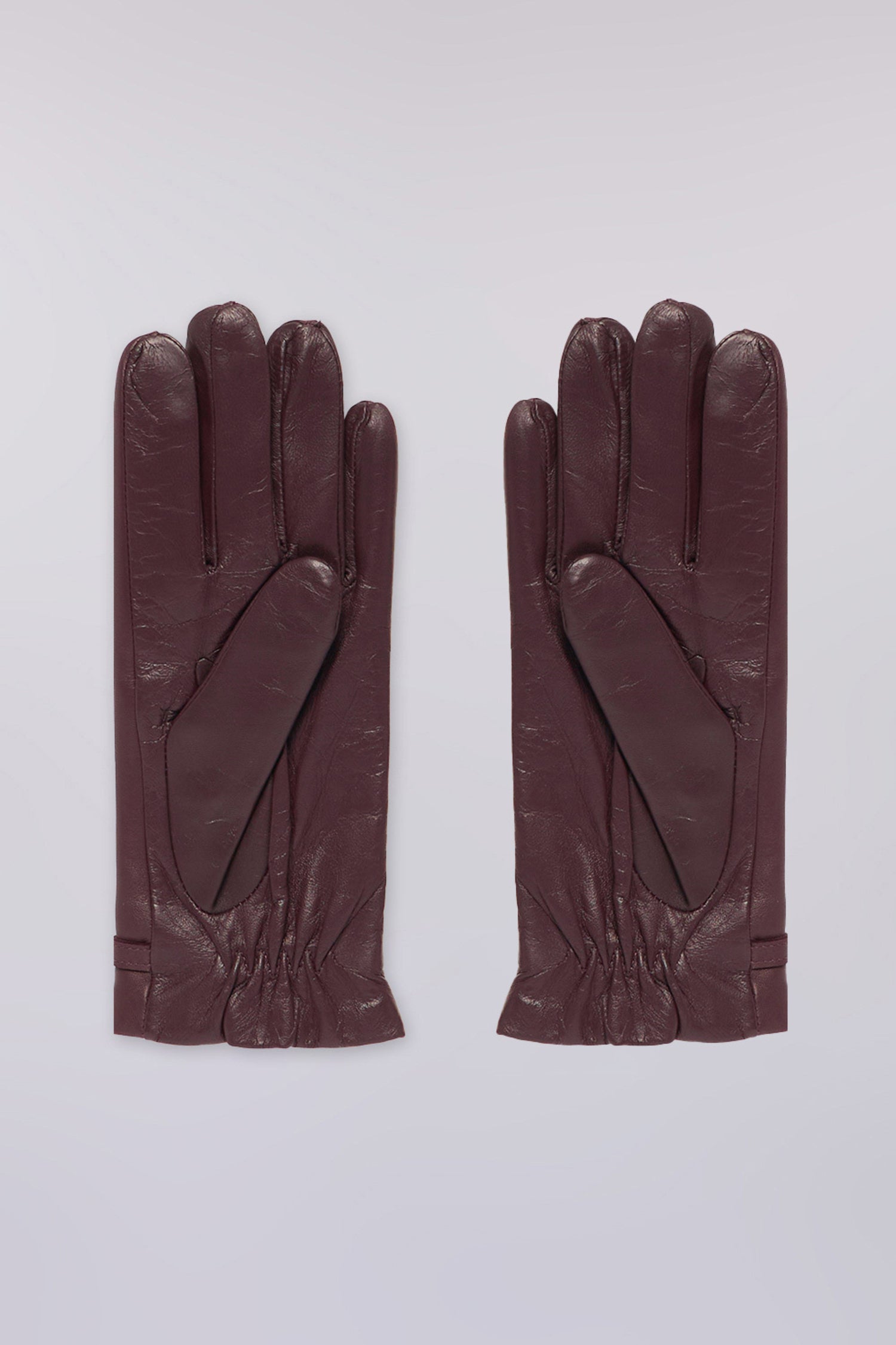 Guanti in nappa con applicazione metallica 2|af331b7f676532239e2447c4c0fa2d79f3f769a21a1e7fec5fc1bc0e3836d798