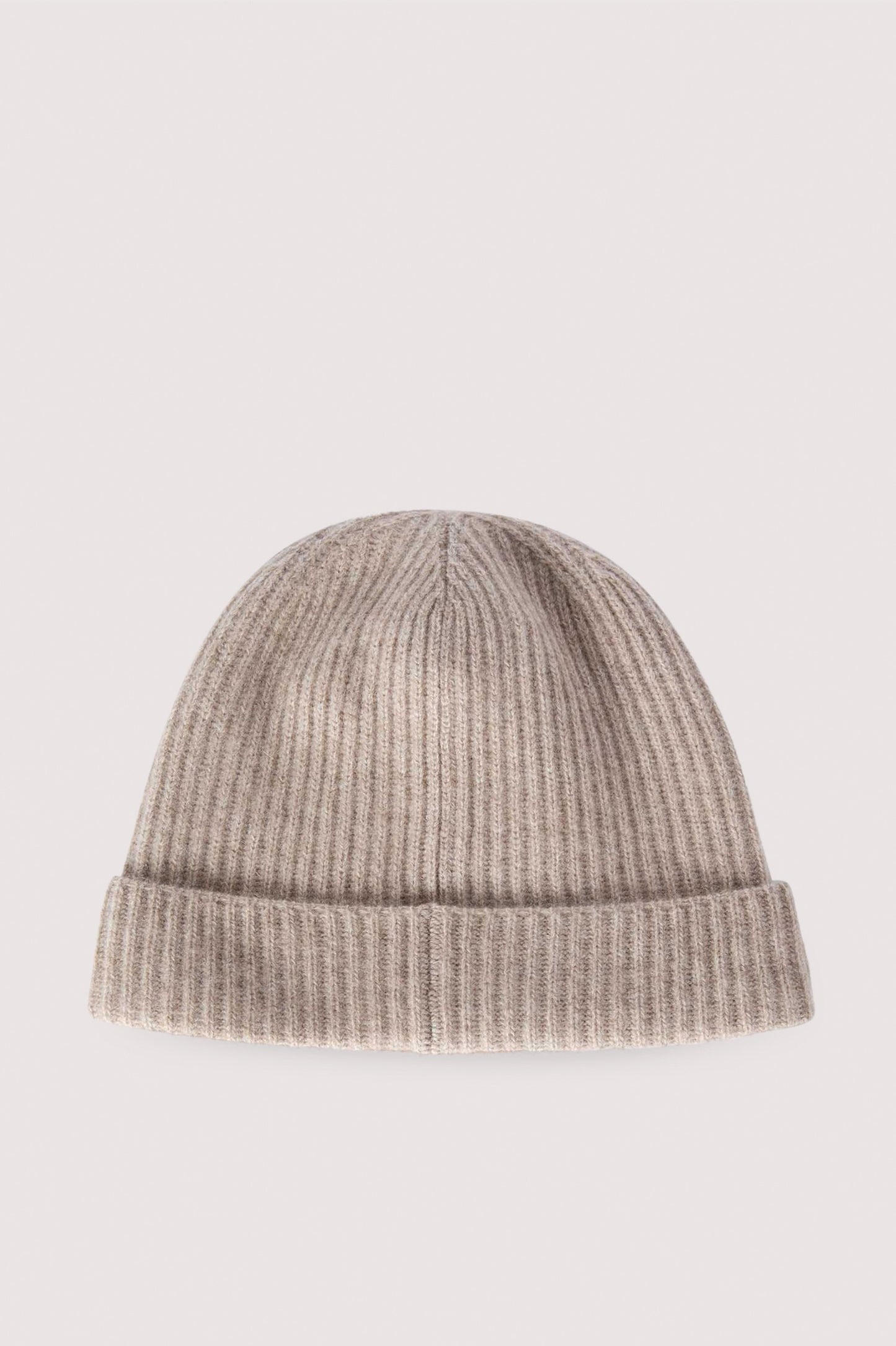 Berretto a coste inglesi in cashmere 2|3505e74f7360dda2979bd85531e154d0c2afb4db4ce3aeb2cff1c728f2fae3d6