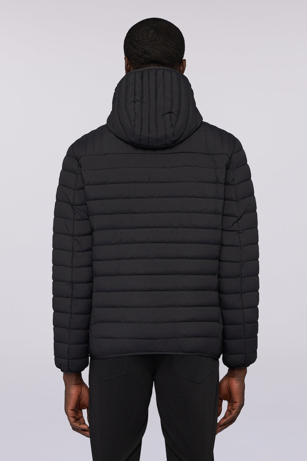 Giacca imbottita in nylon con cappuccio 2|1ceb8e6f859f5d8d177f1cefef4ed17ce827d9e1e0b72de355ffe6814229e220