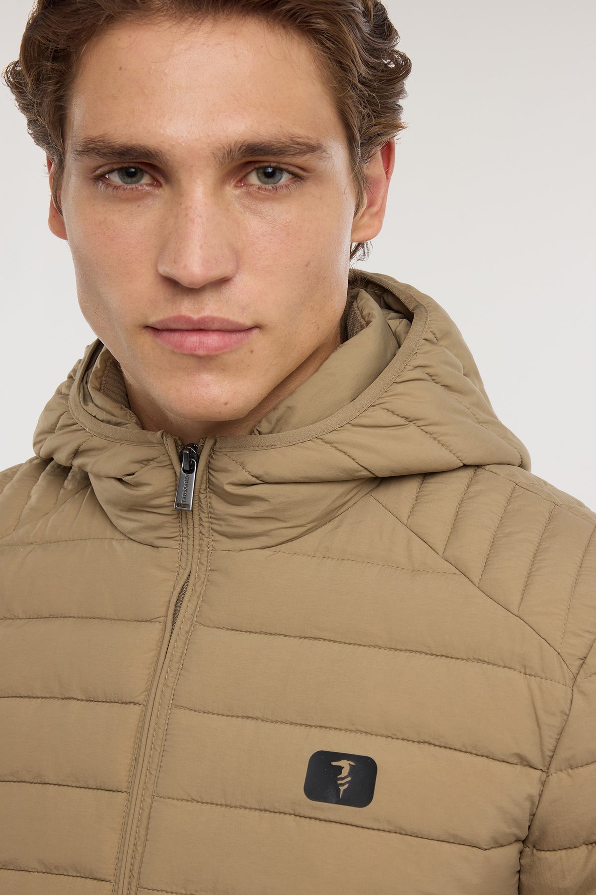 Giacca imbottita con cappuccio in nylon crinkle 3|e8f1757b6061a00fae66c27571abc36282922b9f38b278feedfbb1deb436bdaf
