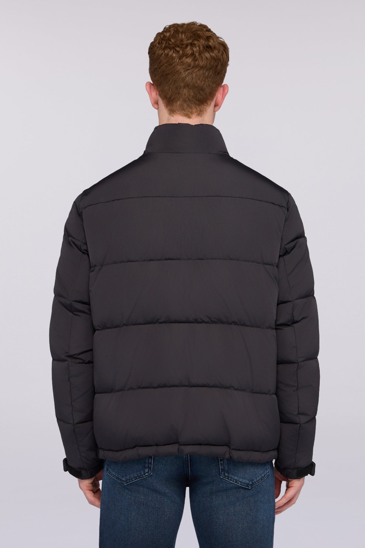 Giacca imbottita in nylon opaco 2|98285b554ca5edfbbe56b6d361d83c770c8c425d0fd34305530ee24870cf2b8b