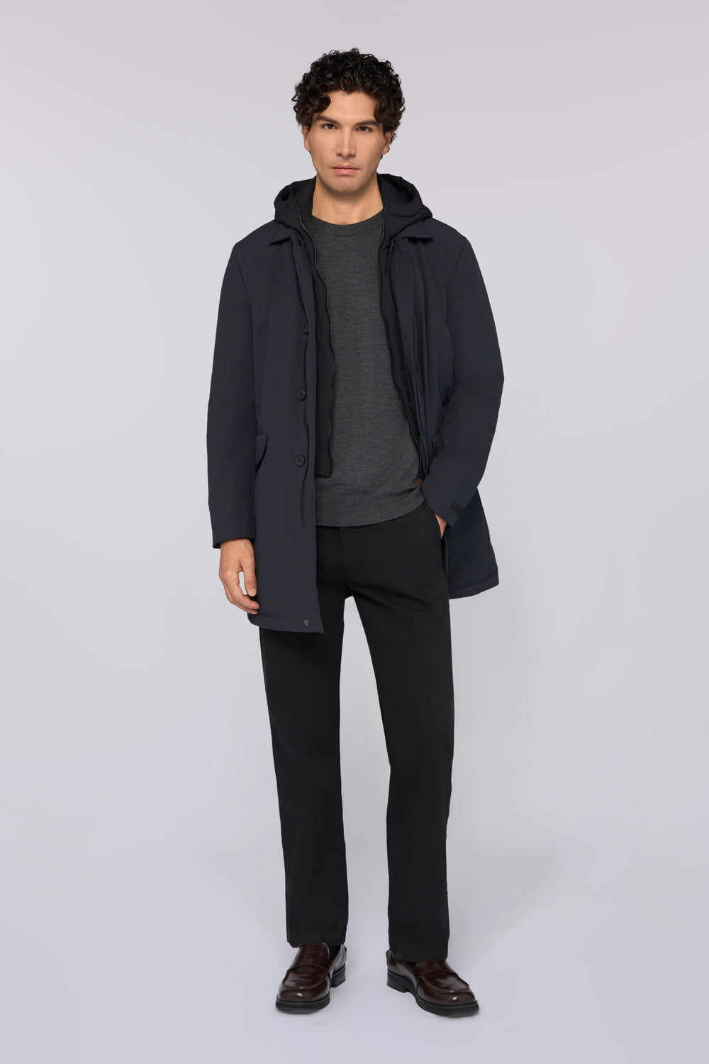 Car coat con cappuccio staccabile in tech poly 1|c7411d6cf30762e1c1014006e3298790ec5fc88126e025e55b8726f7b3e50afd