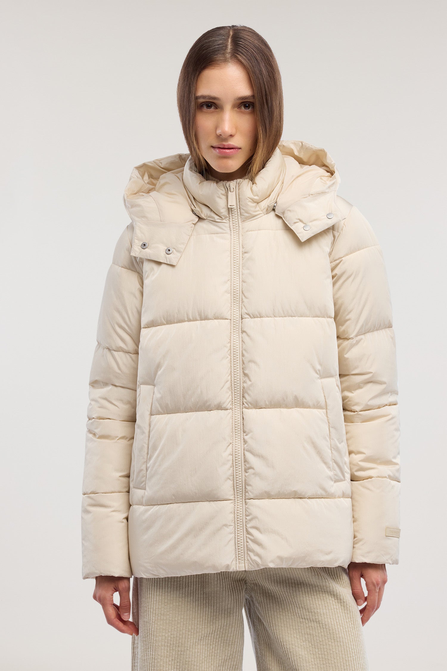 Giacca imbottita linea ad A in nylon cangiante 3|6e4a2ccc48e9967e46fecc384a5ce4f82a6fb7bc95a64c4b5679db4cb0ad6a62