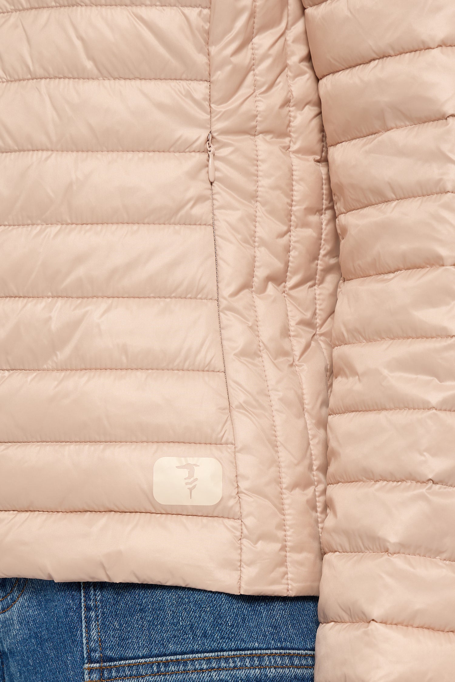 Giacca imbottita in nylon lucido 3|755b8126b54ad16da64c778ea3b1365a33b40c09566bdd3118b27e1bbf33b141