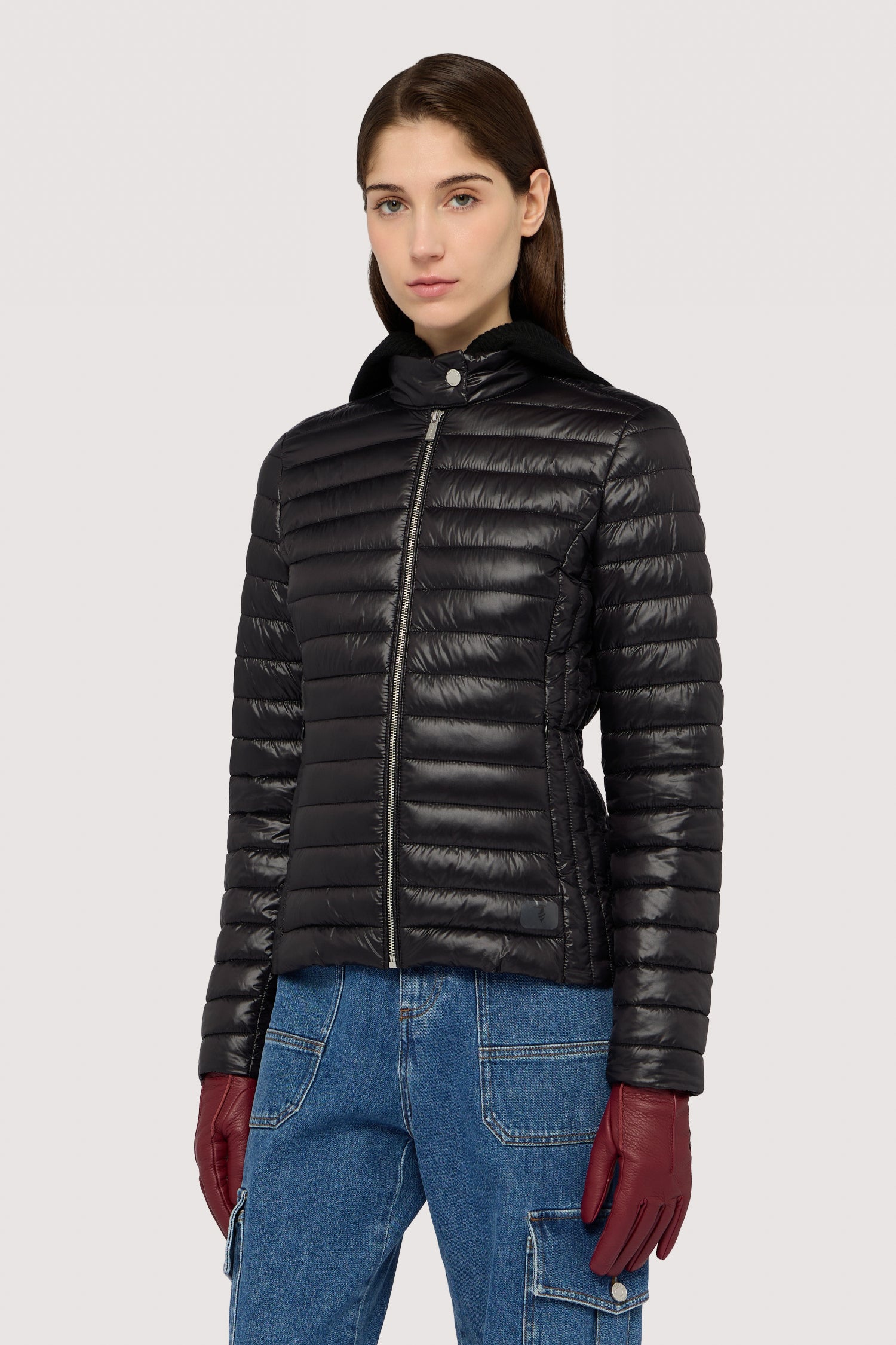 Giacca imbottita in nylon lucido 1|09f326641ea24e4dc5e12283fd97dad4926cca67ac071d4932a183df4aca0ce4