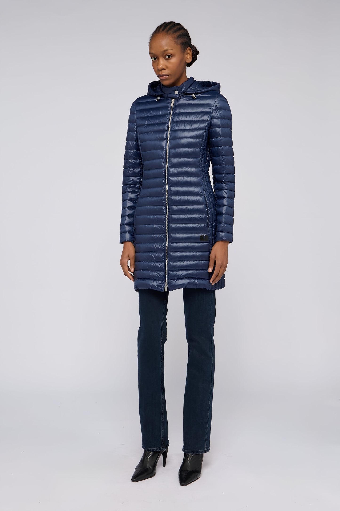 Giacca imbottita lunga in nylon lucido 1|b0661147a90e6f5eefb0948cdde5f1fbfd3ea51cd0dcfc7d448280afec66e0af