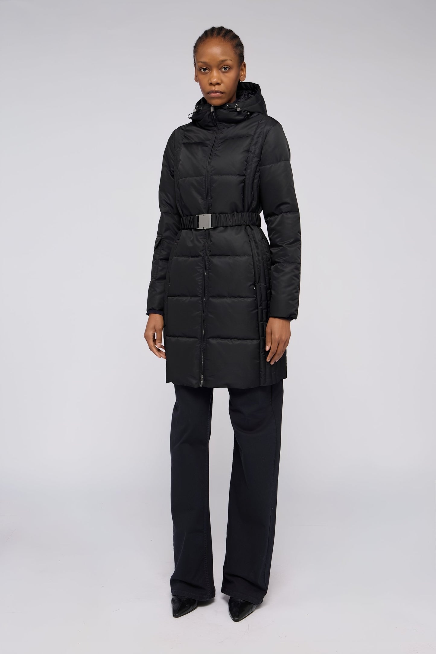 Giacca imbottita lunga con cintura 1|b42df3b057174a764927d4865cbc5d9e33736cdfadc07ca18209a1011215e1db