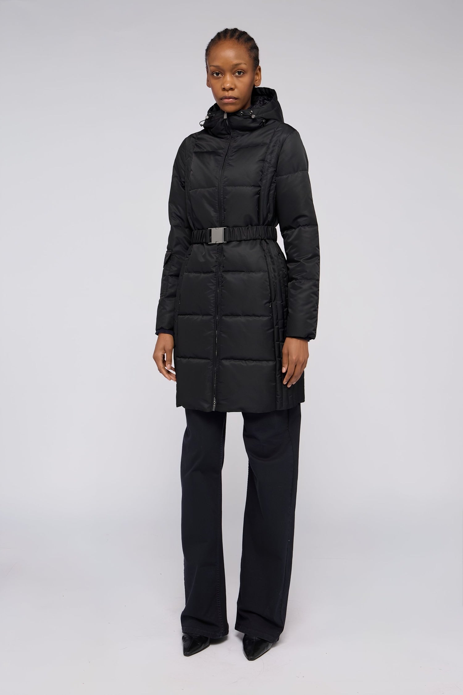 Giacca imbottita lunga con cintura 1|b42df3b057174a764927d4865cbc5d9e33736cdfadc07ca18209a1011215e1db