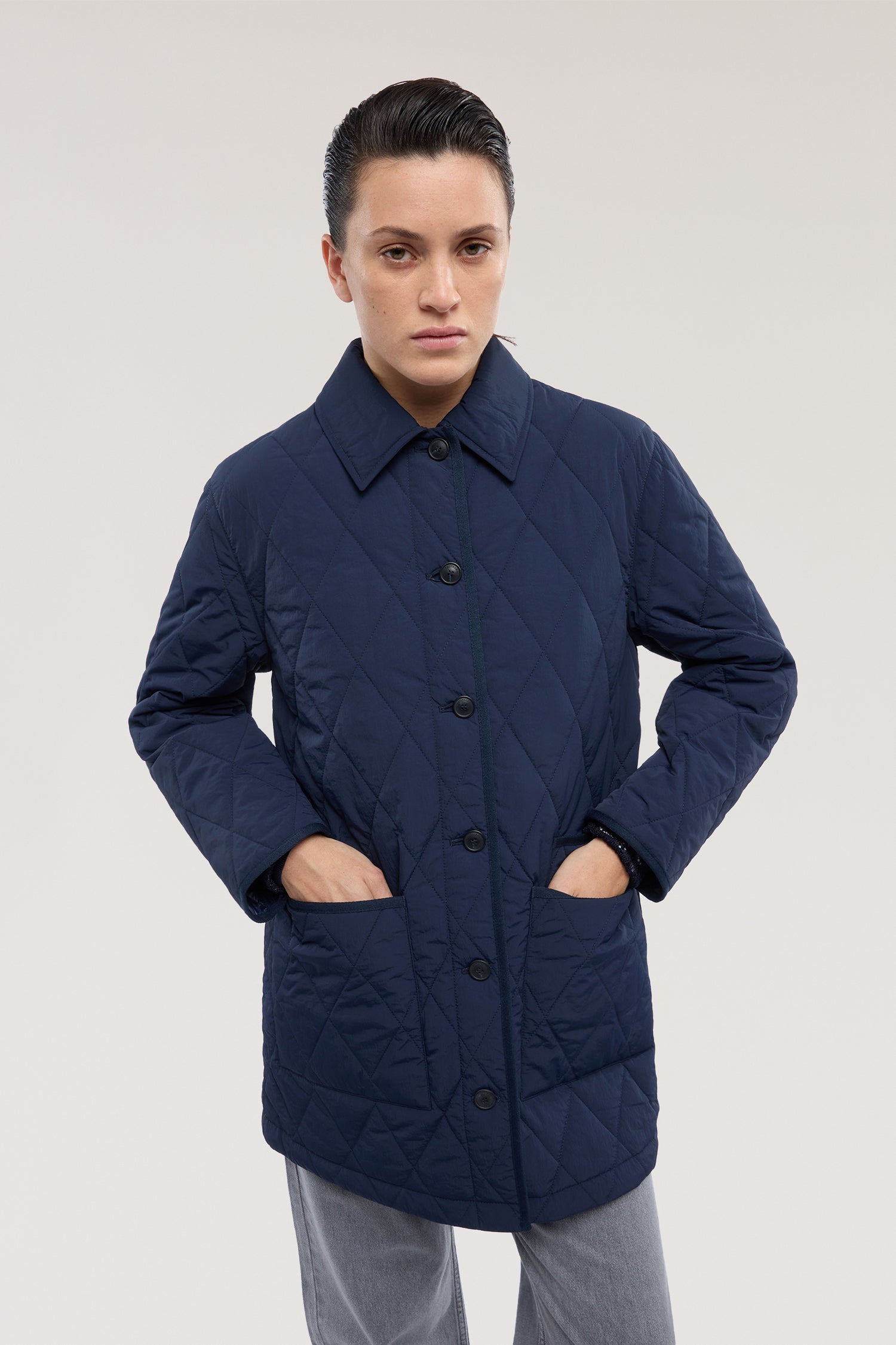 Giacca imbottita lunga in nylon 2|b5a1ab5d112d39696b01068694d27d72b7b7ac6ff752c6781dddd5b5f0132a0c