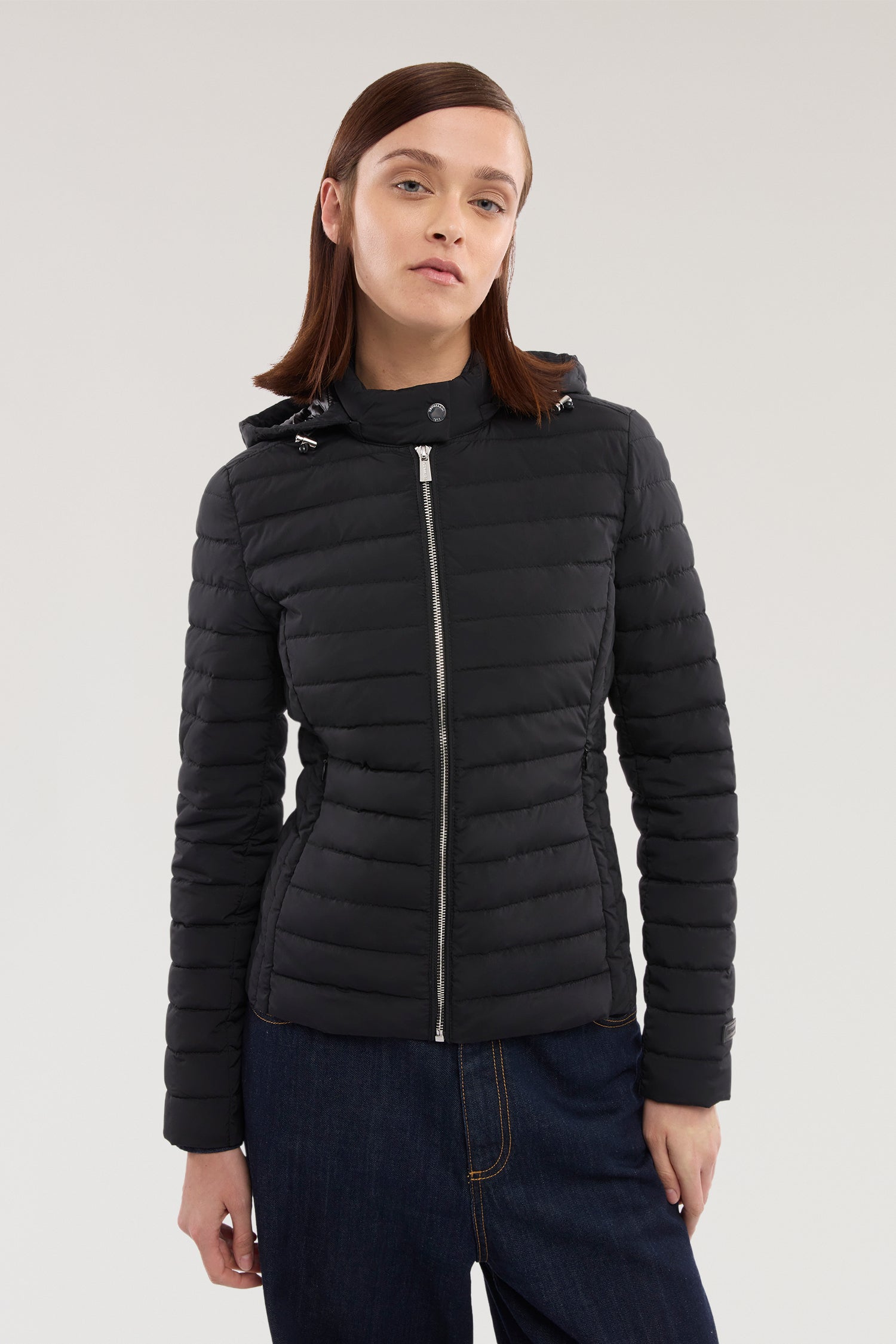 Giacca imbottita in nylon con cappuccio 1|dc23a864a5ac9393649e02a4137654389328e890fa9ebbd6a4eeae69d020a3aa