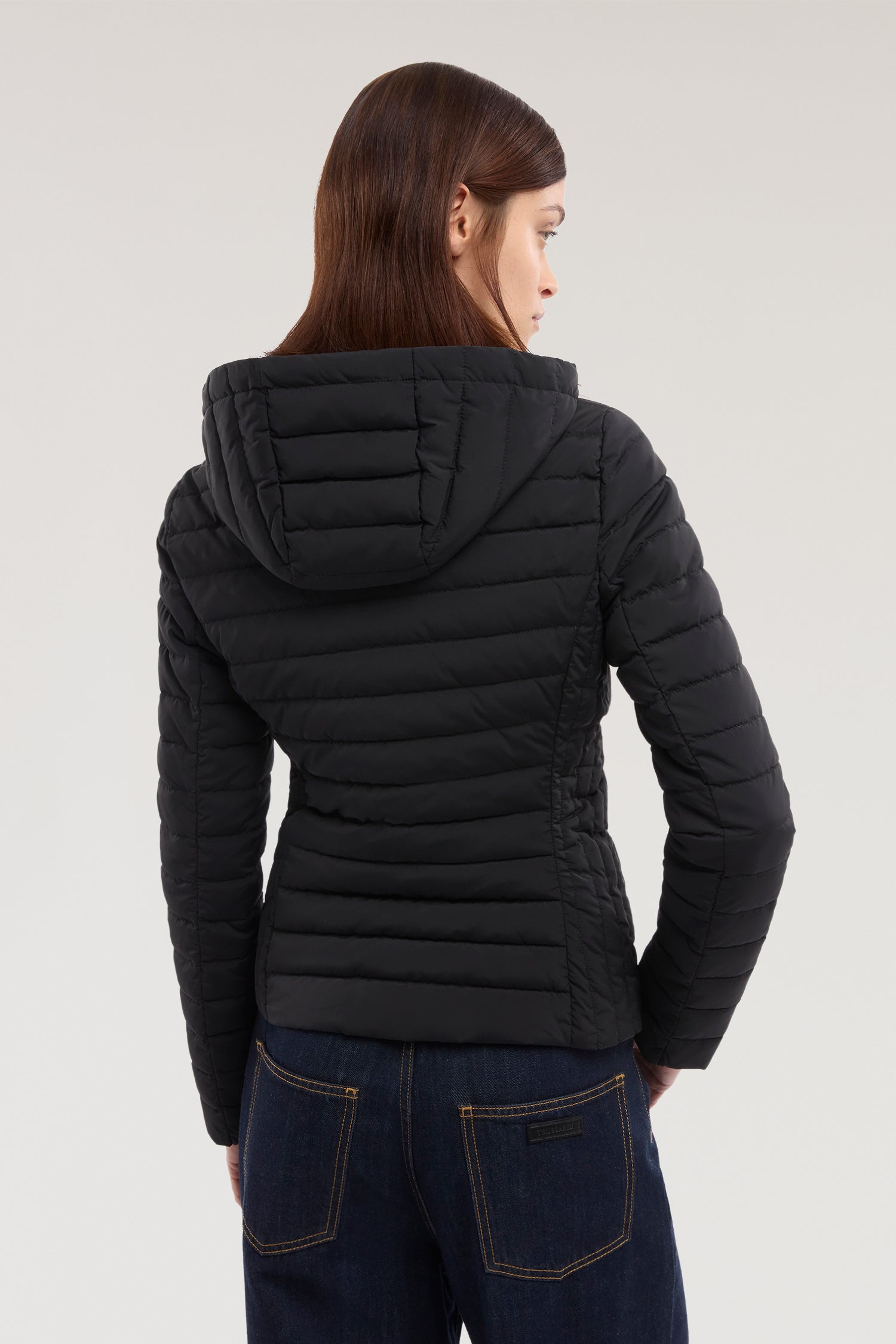 Giacca imbottita in nylon con cappuccio 2|eece76cc25c63c0a50ff37da3d41e96cdbcabd0447ab6c28c482f477e6ebebd3