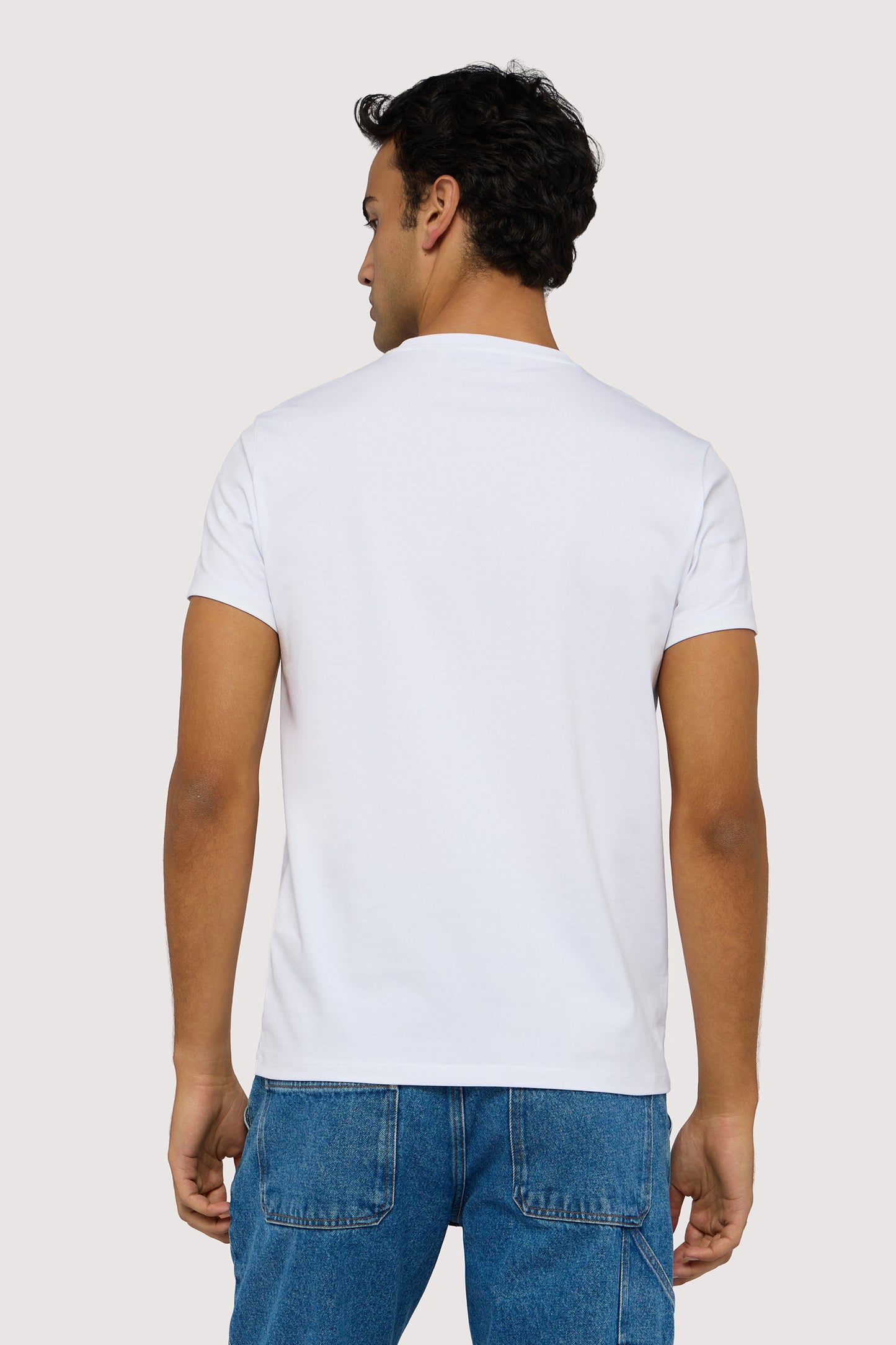 T-shirt slim fit in jersey con ricamo 2|f9249e5c1043f8c1bc05241edb67a61a7241725e18d4cb2224c0fad80d087d55