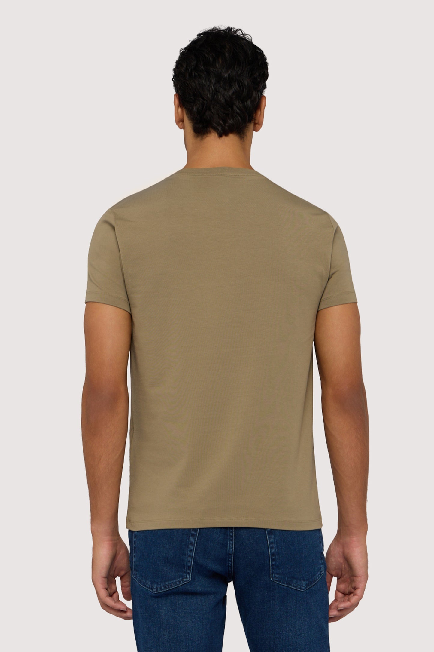 T-shirt slim fit in jersey con ricamo 2|7f26a9137d2f131f54392fbf2f317773ffc26c70e9251fcb106dd230efa1ba36