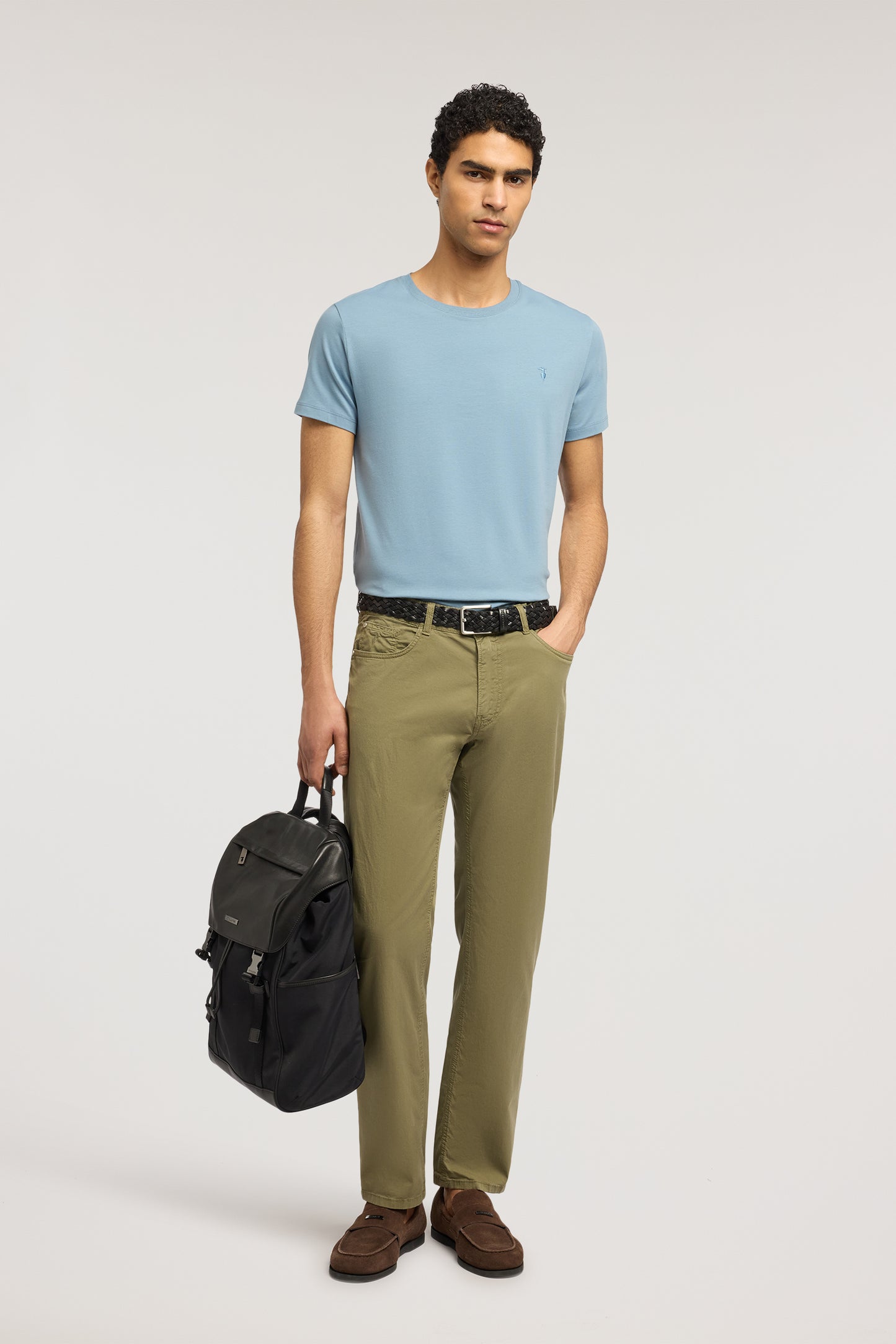 T-shirt slim fit in jersey stretch con ricamo 4|23aa118c2ca764a4f3fb93d1010e2b482572fd10bfcaef2304a0ec47d2a9786e