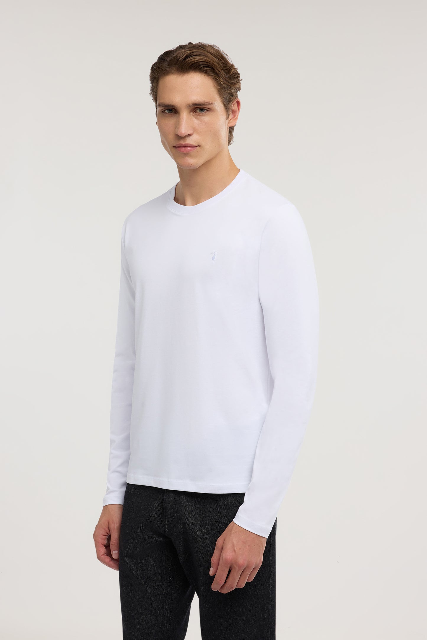 T-shirt slim fit in jersey a maniche lunghe 3|6119a8a06f1780ea599025e71a5e045253a0416491d0ac3b7e36deb2bab00104