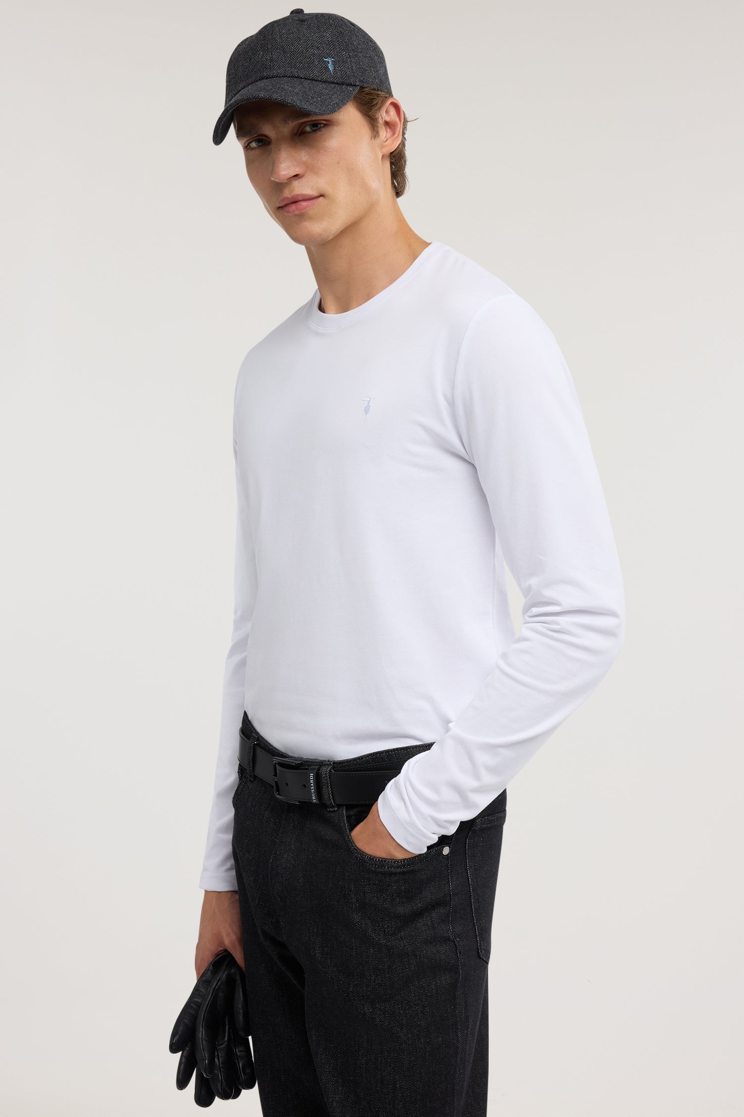 T-shirt slim fit in jersey a maniche lunghe 4|e4b887ee802df2bd7979082c73ae4d9a108109f3ecd74de5982ca5414cd7a4e8
