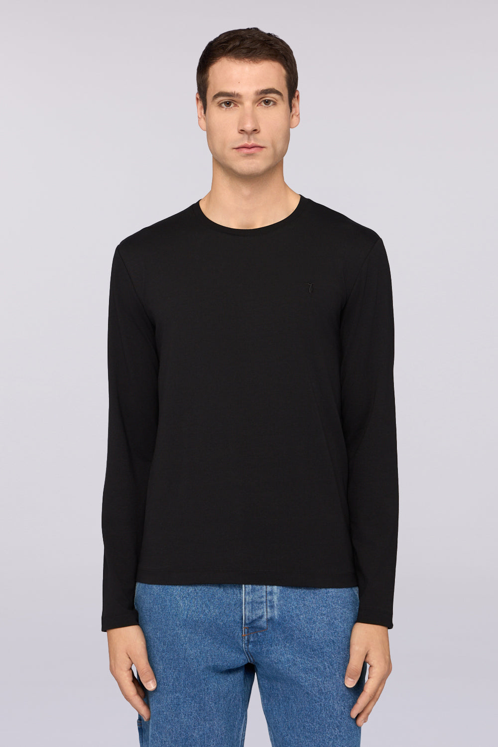 T-shirt slim fit in jersey a maniche lunghe 1|b6016e216b75f72a711dc410fa848ffdf4d54e9af7662b856b2c4455148a0411
