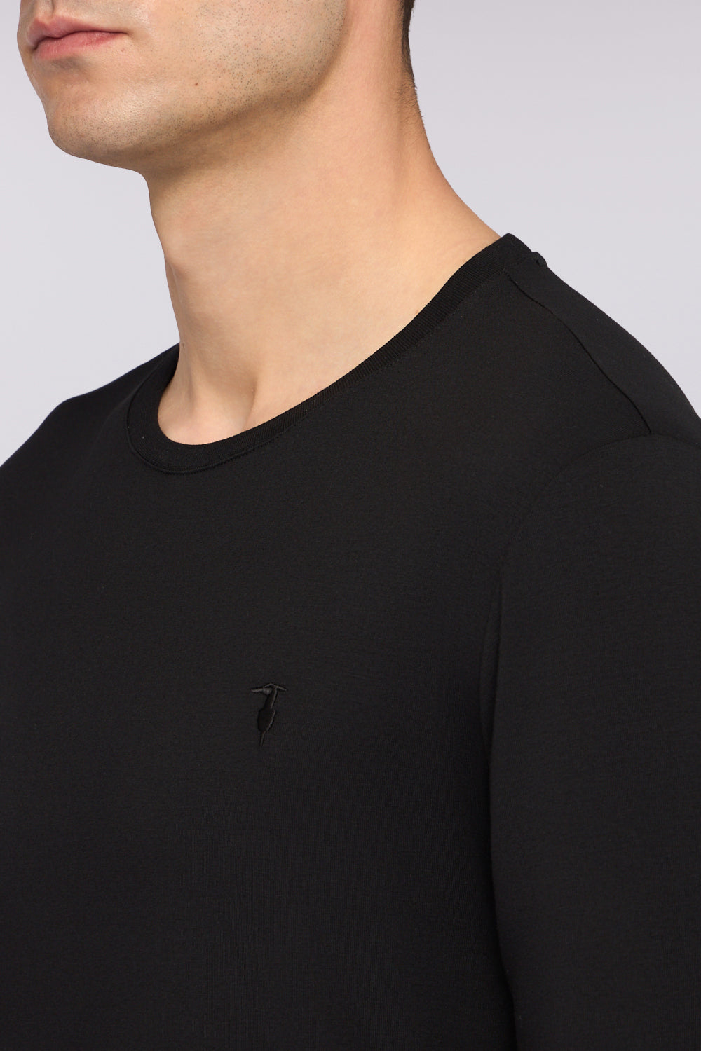 T-shirt slim fit in jersey a maniche lunghe 3|2a8377791cf3d8166427f1d3c76b2a058c8f0eb76b2a3ceba6ea8b726e51f1bc