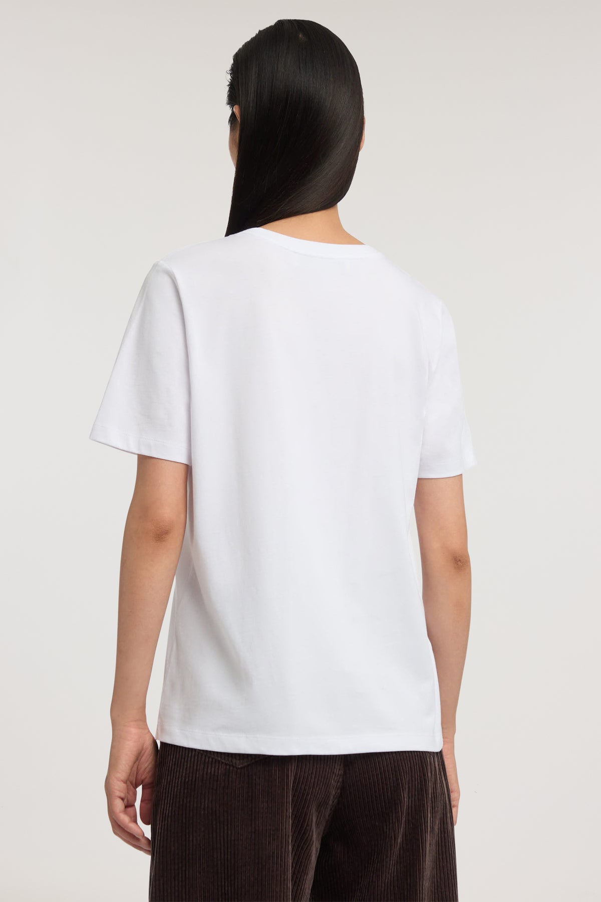 T-shirt regular fit con stampa 1|3dc37f4e9ed2f6fb88a26c2546bc3ce97a77828f933126a3f1dc7e61018d825b