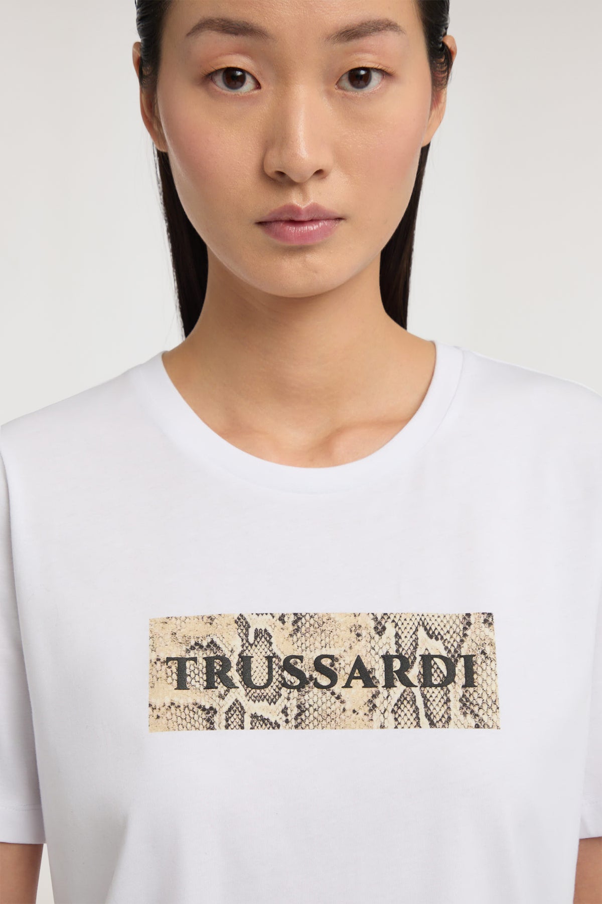 T-shirt regular fit con stampa 4|96f5ec0b5b40b56cc03c1d4965c83cb22d32afb741f03eacc7eae6433bbd8044