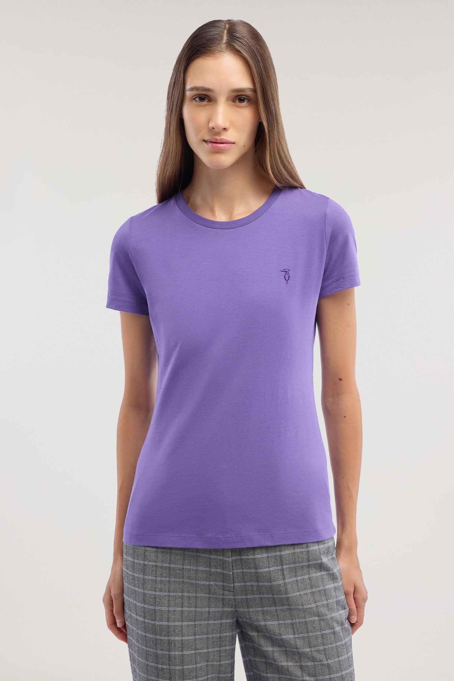T-shirt slim fit con ricamo 3|8abc8919f884720f099ac03077bd3ab9cadc733e43053b35950375c68d9c4a04