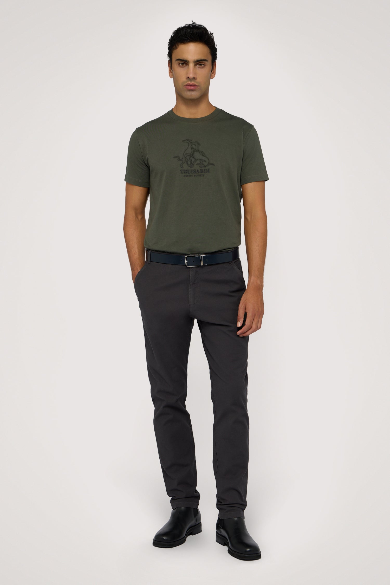 T-shirt regular fit con ricamo Gentle Society 4|4101ba853be2c6c6ec344c76c7c3e3ee7884a7c084d13061bc76d8d12cf16c90