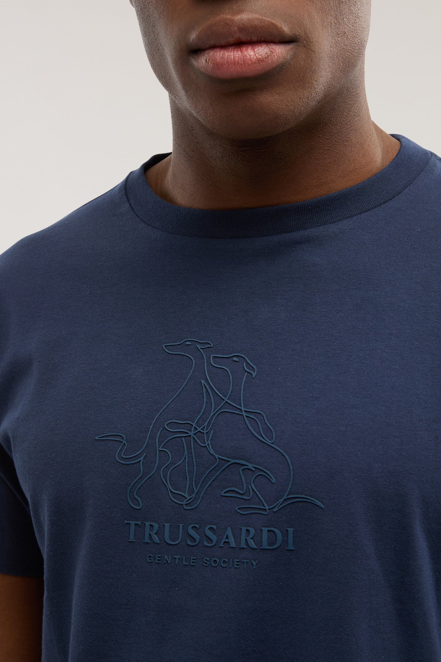 T-shirt regular fit Gentle Society in cotone 4|a996fd8ffa80f6bc12c5c0d8e9e366b6878777c087fed3aced59f3d20ee37783