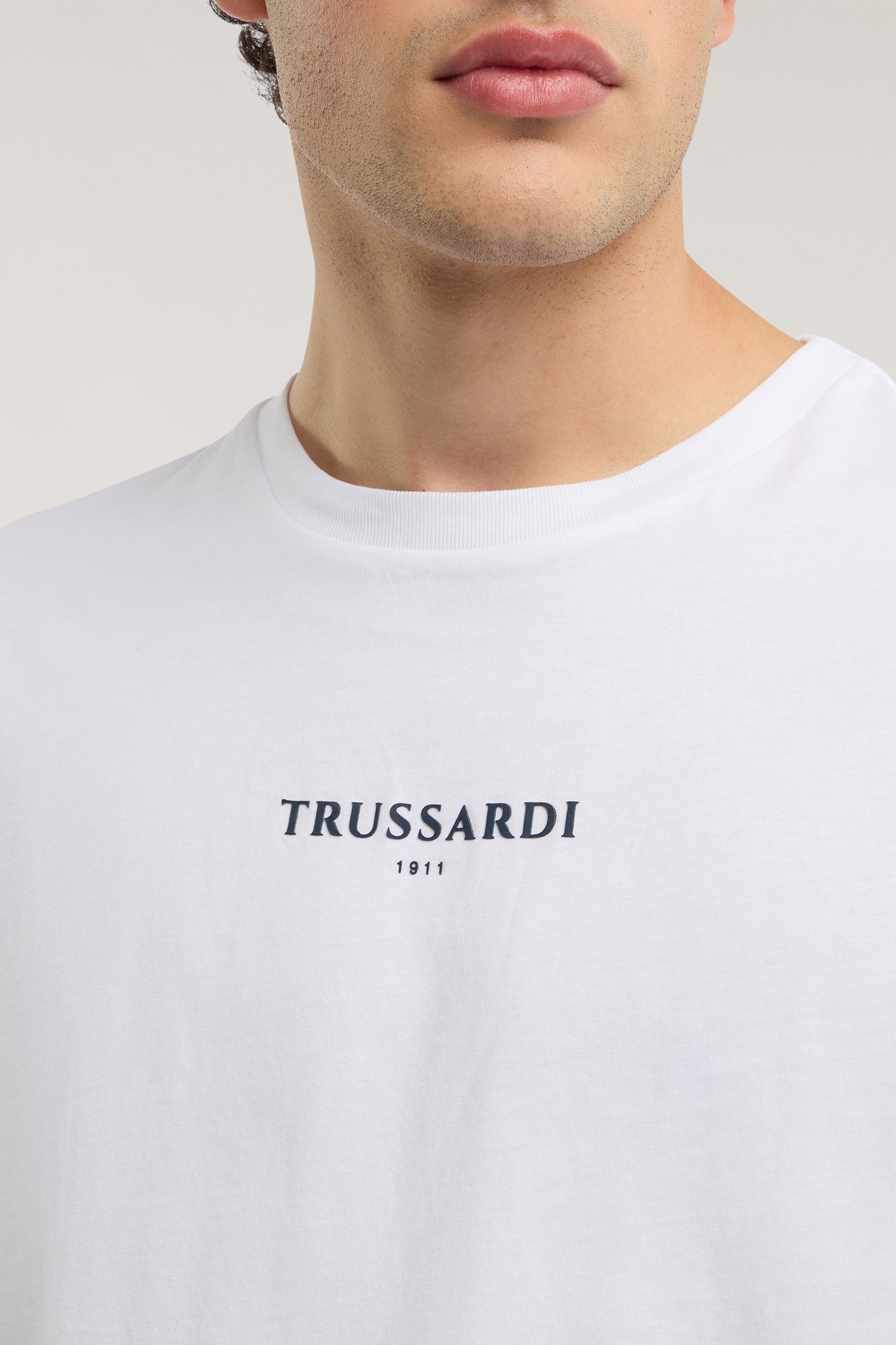 T-shirt regular fit con stampa 3|c389daa80de65da55fc571b02e5872e3997accffa028c0815511440a973a36a5