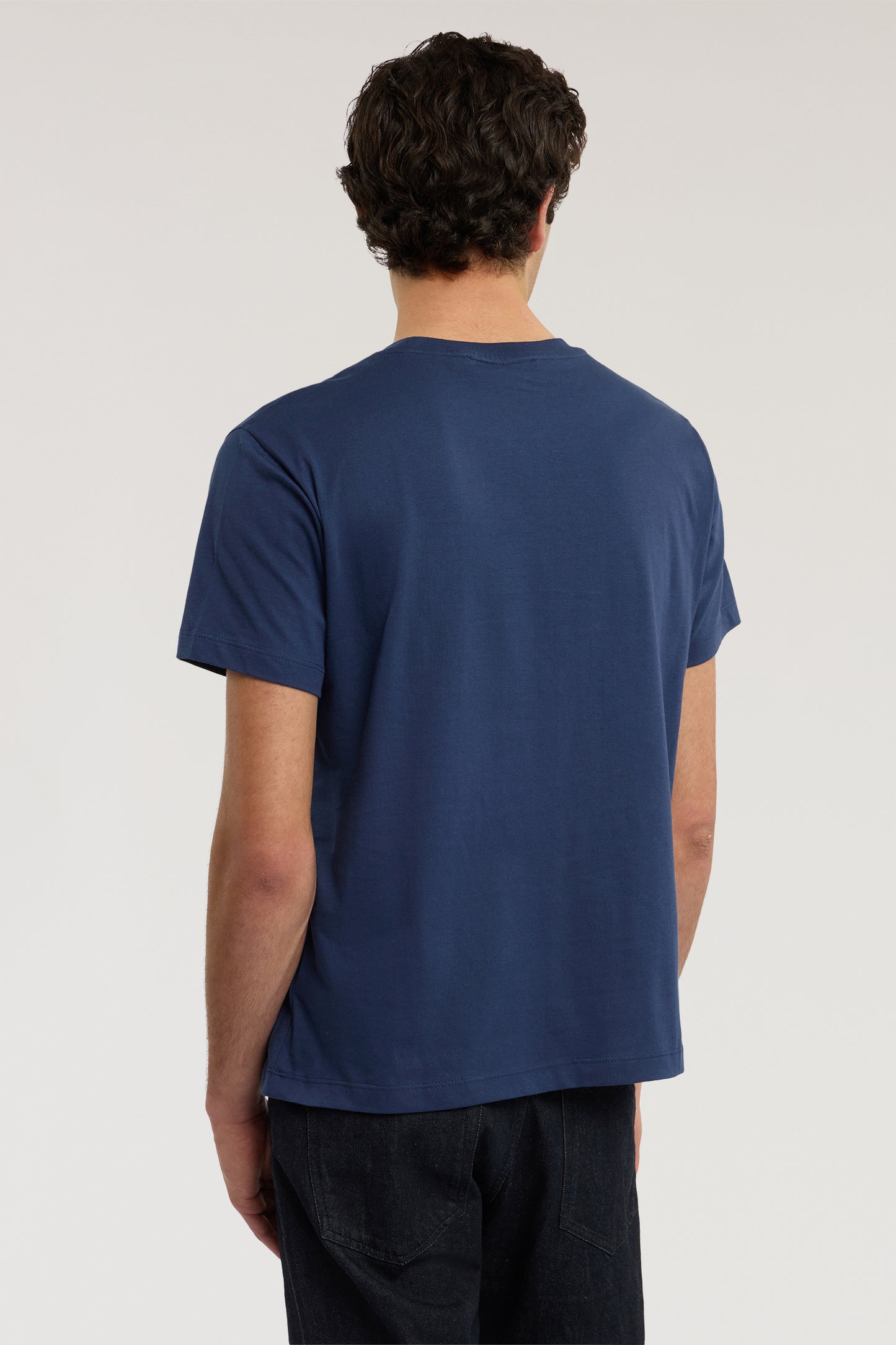 T-shirt regular fit con stampa 2|42a5d12ea5b7449b816c5d03e6c635bc8c0ec9d2edac63c0d3d9030d9b37e395