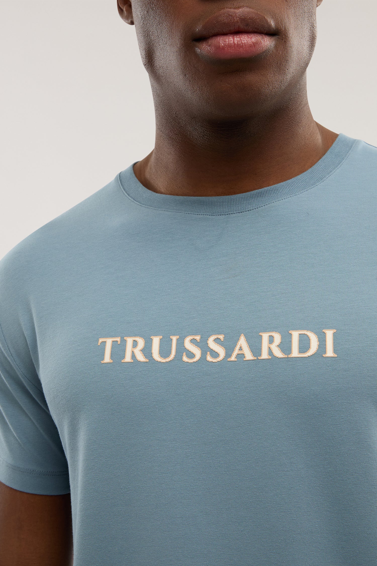 T-shirt slim fit con stampa in jersey stretch 4|631d47f6cd90cfbacb66edc869f888130326c86b177de7d53d90abbd321cf64c