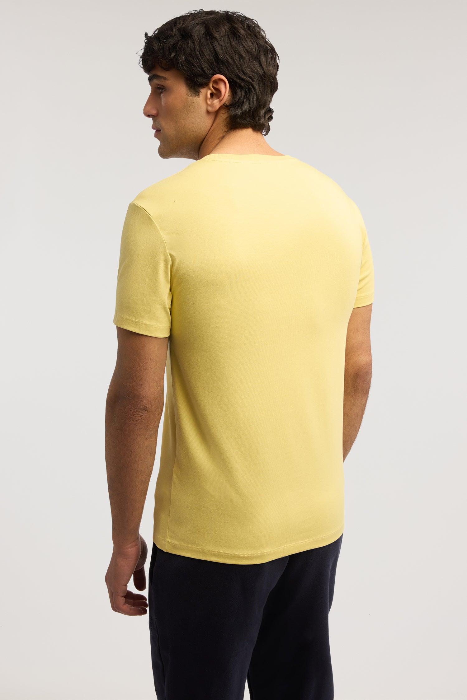 T-shirt slim fit con stampa in jersey stretch 3|2f97716f1179efe0e82ddc9631bf9726563b5a39a5b4cc46ea44614c75005e67