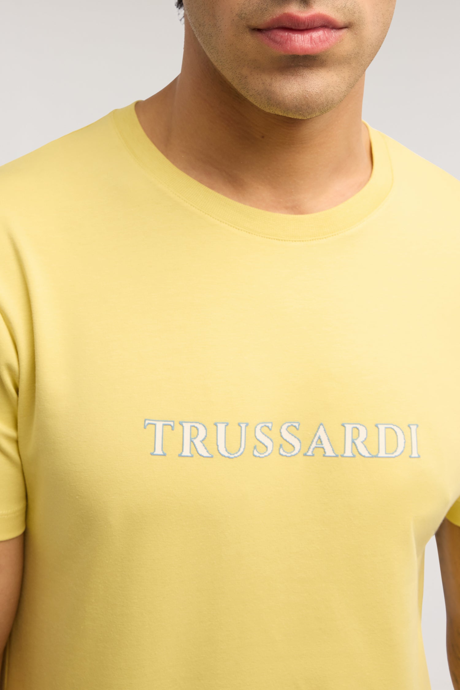 T-shirt slim fit con stampa in jersey stretch 4|81dbb7c0781e897a5f7d6976e0e9ded9a92edf61737f4c84c0637fd7a71ca5c8