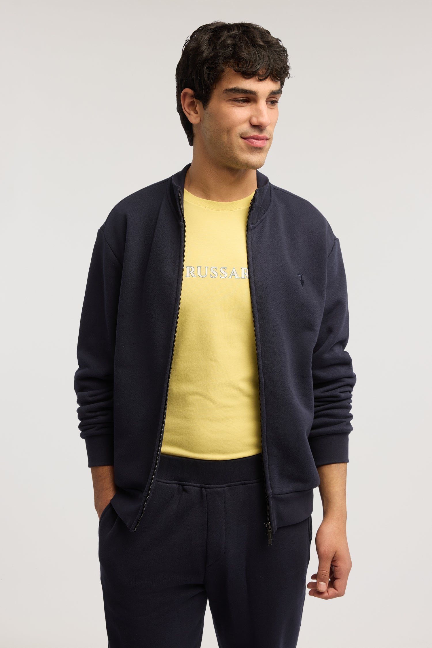 T-shirt slim fit con stampa in jersey stretch 1|c410db56775f856a80f53b8c6ab7ddd50168af73add4799e3bd27d15fe0d7d1e