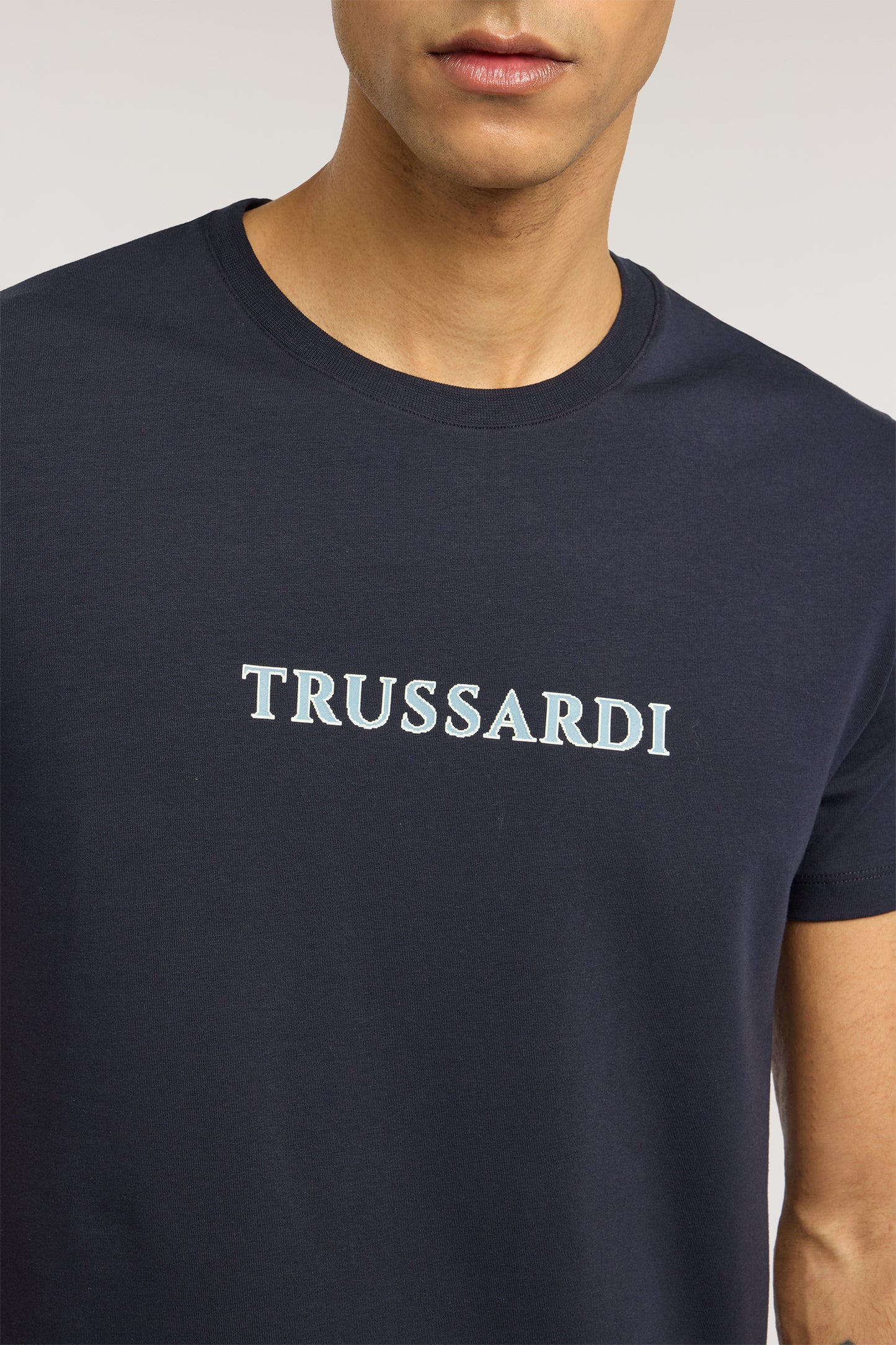 T-shirt slim fit con stampa in jersey stretch 3|62f1f618c6d4c55dc75b0a0d9100206ec5a8b42d05a07bf96648684f7da473c7