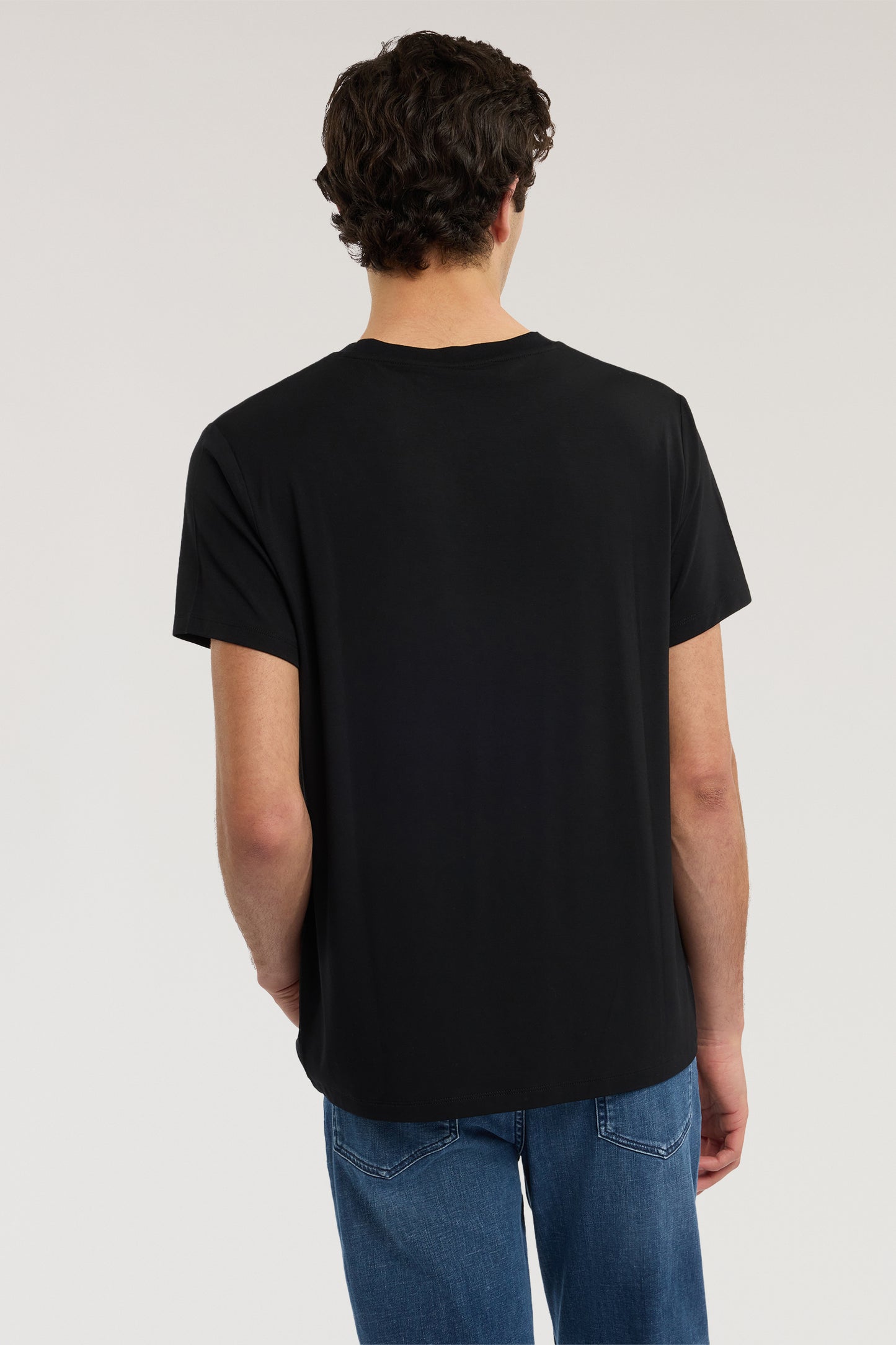 T-shirt regular fit in jersey di bamboo 2|1e10913e004fadfcfebbf82415c46d94f7cfdc2f7c6a2e08e7c0495c49d02f2a