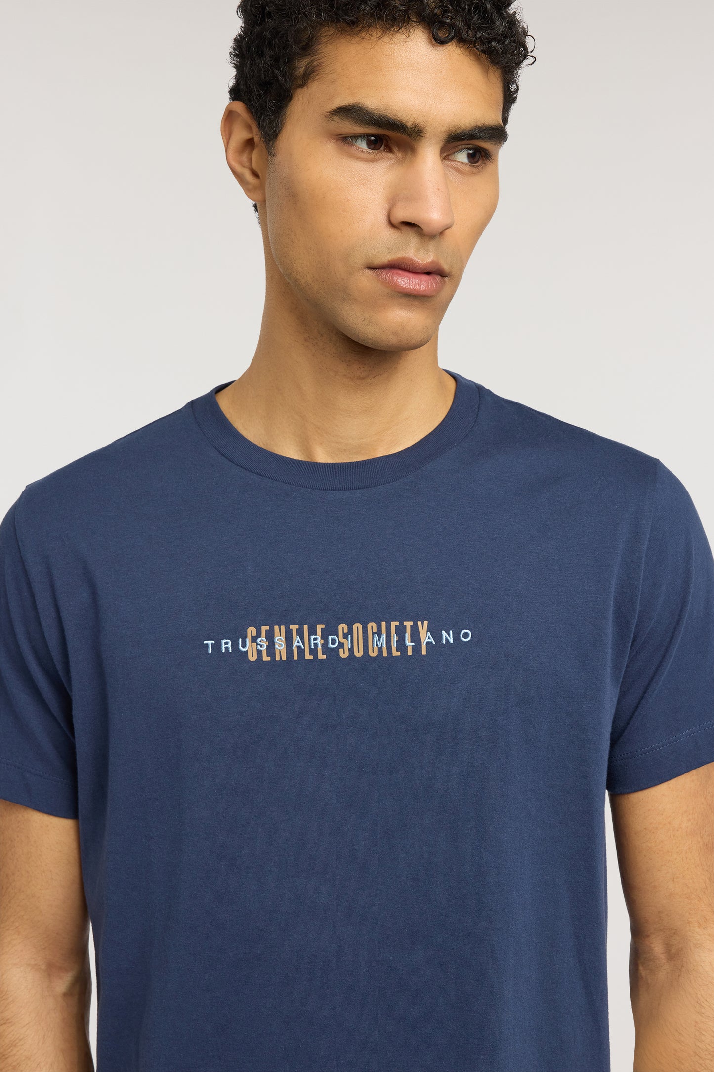 T-shirt regular fit Gentle Society in cotone 3|ea673f89cccd86588014b27f0bc1cdf3fa9724fbd2b53646d126256142787727